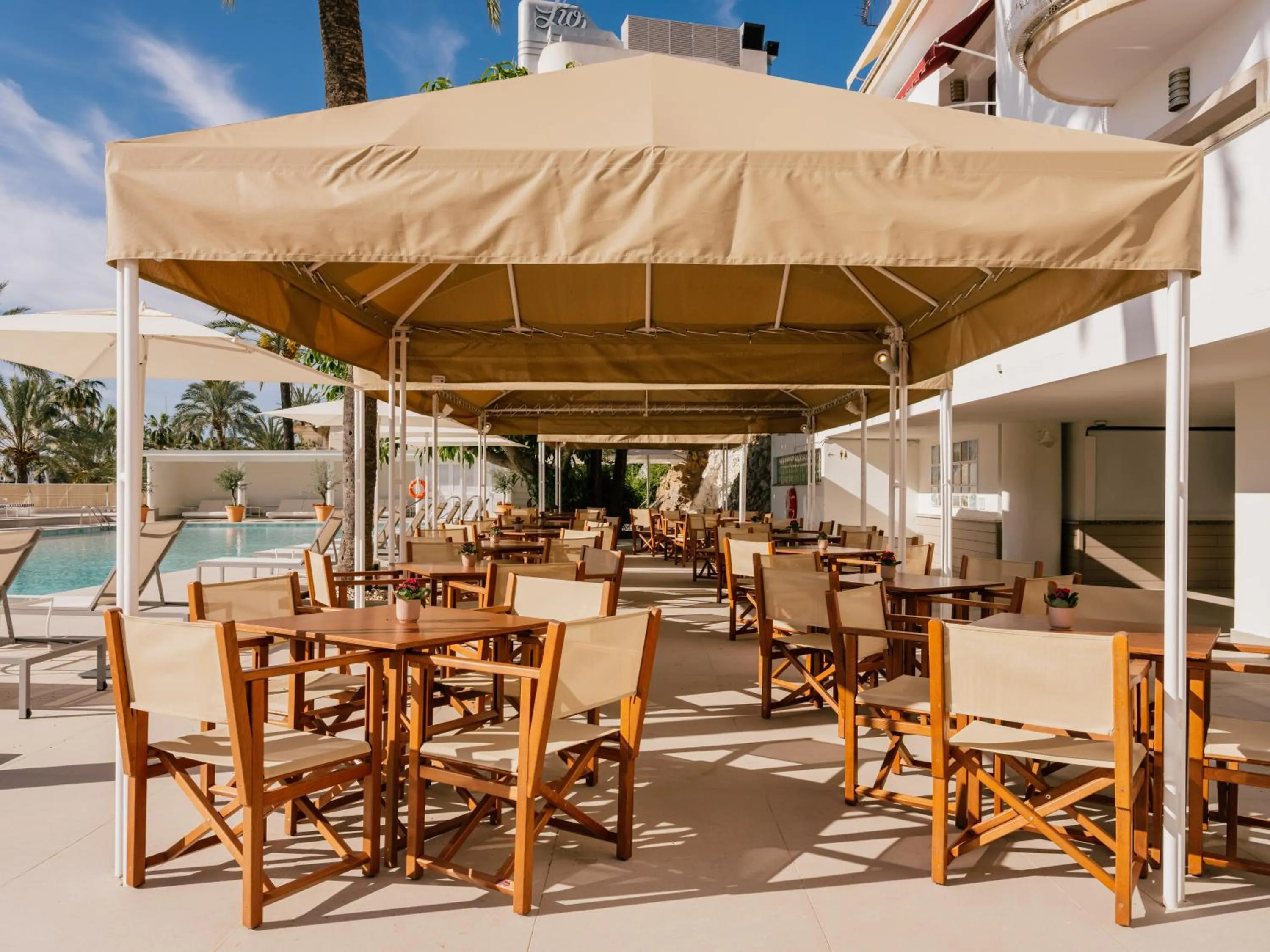 Patio in Hotel Victoria Gran Meliá