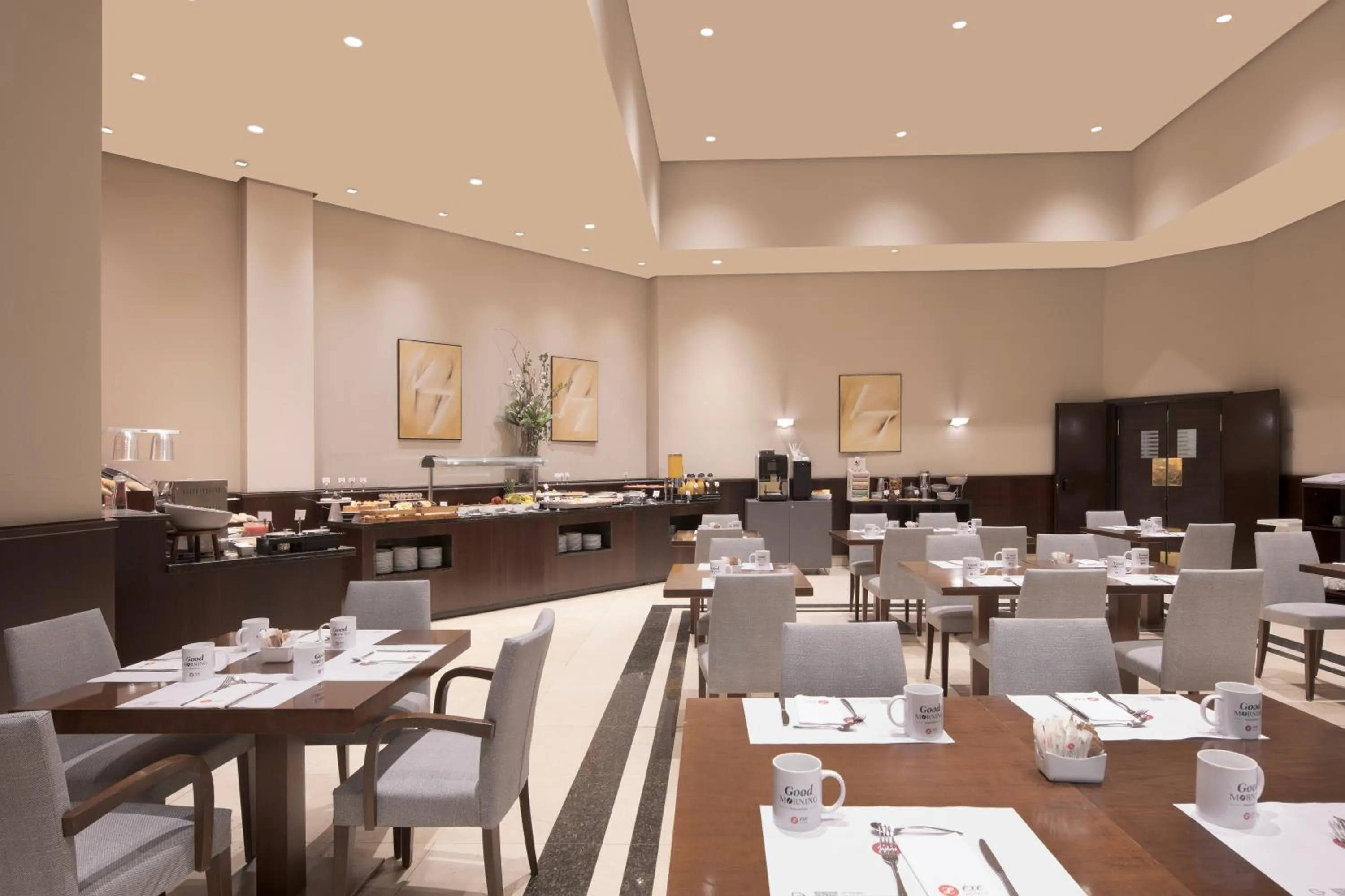 Restaurant/places to eat in Exe Oviedo Centro