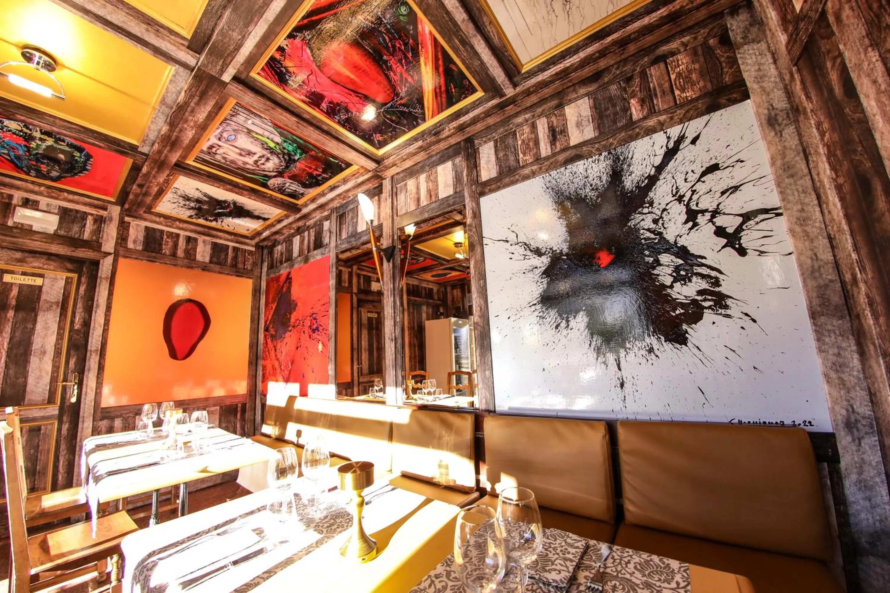 Restaurant/places to eat in HOTEL SPORTING