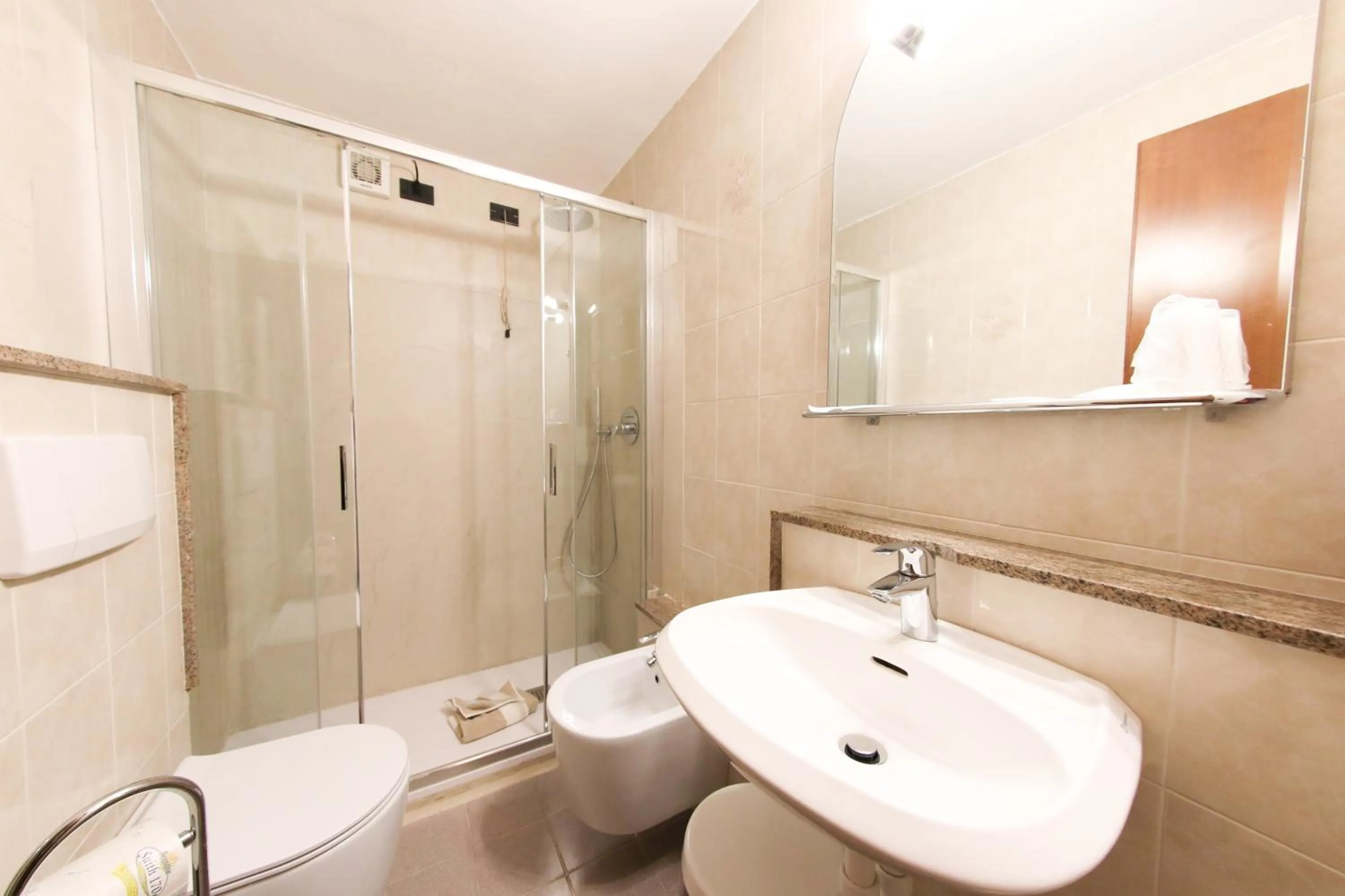 Shower in HOTEL SPORTING