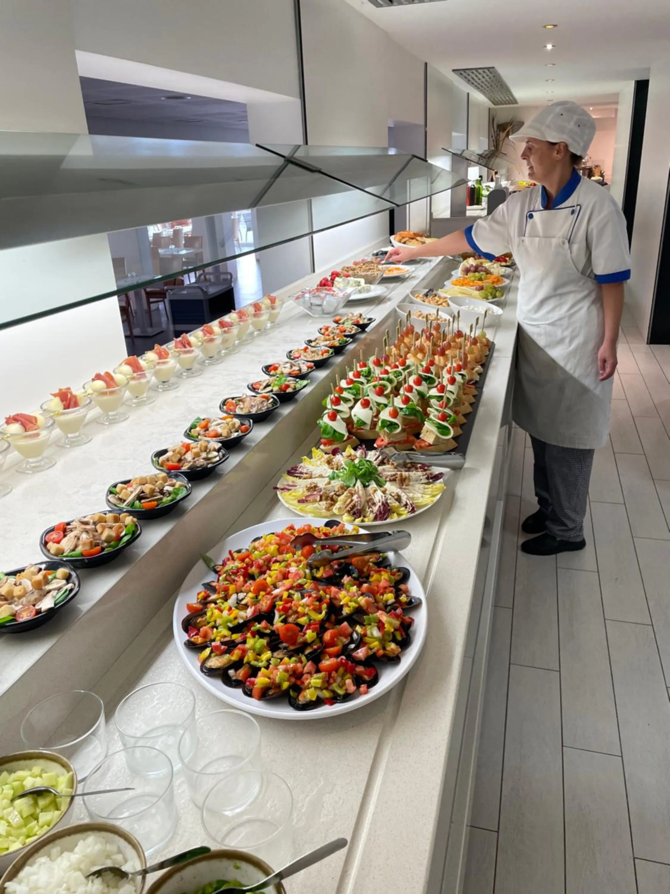 Restaurant/places to eat in Hotel Hispania