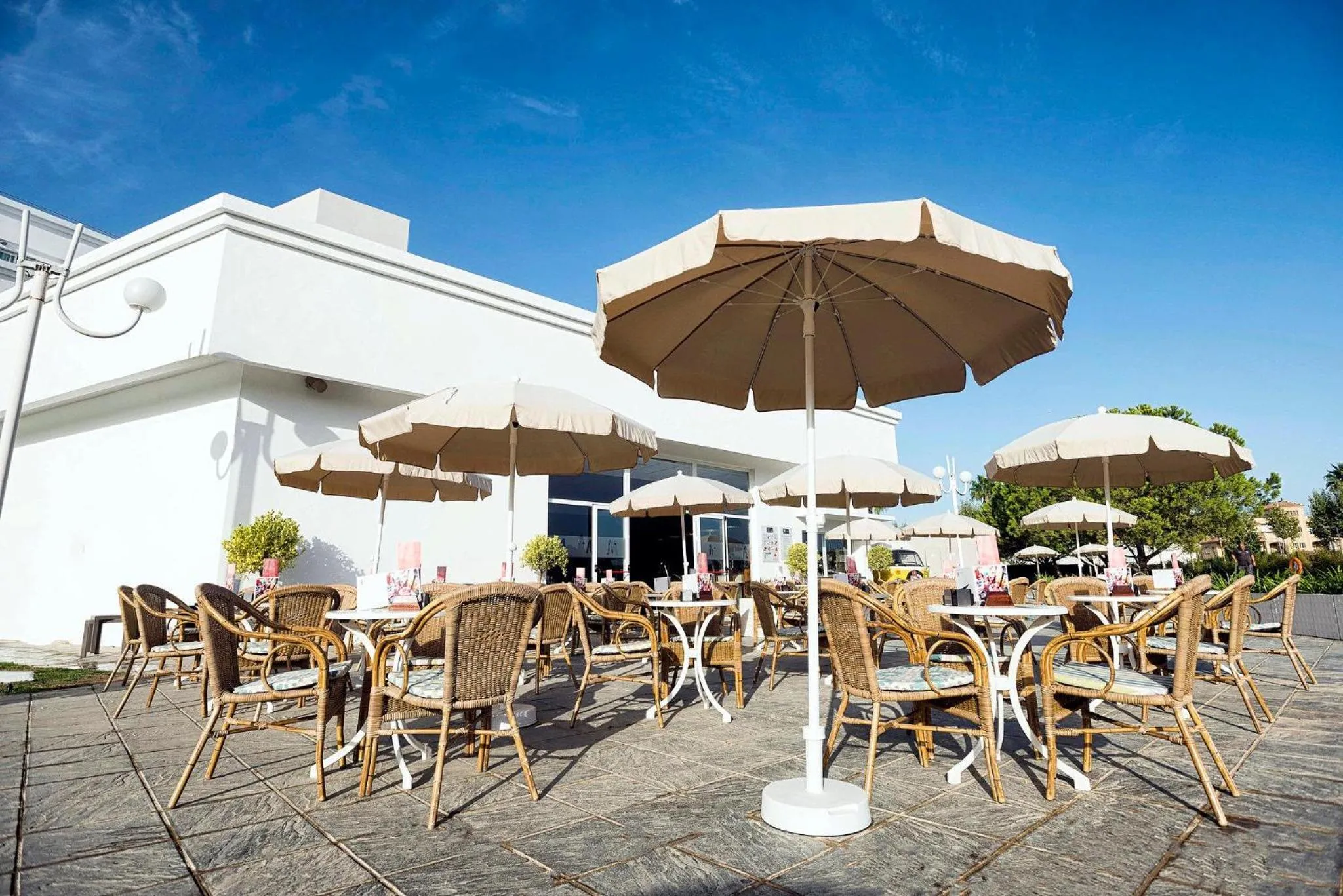 Lounge or bar in ALEGRIA Costa Ballena Aquafun