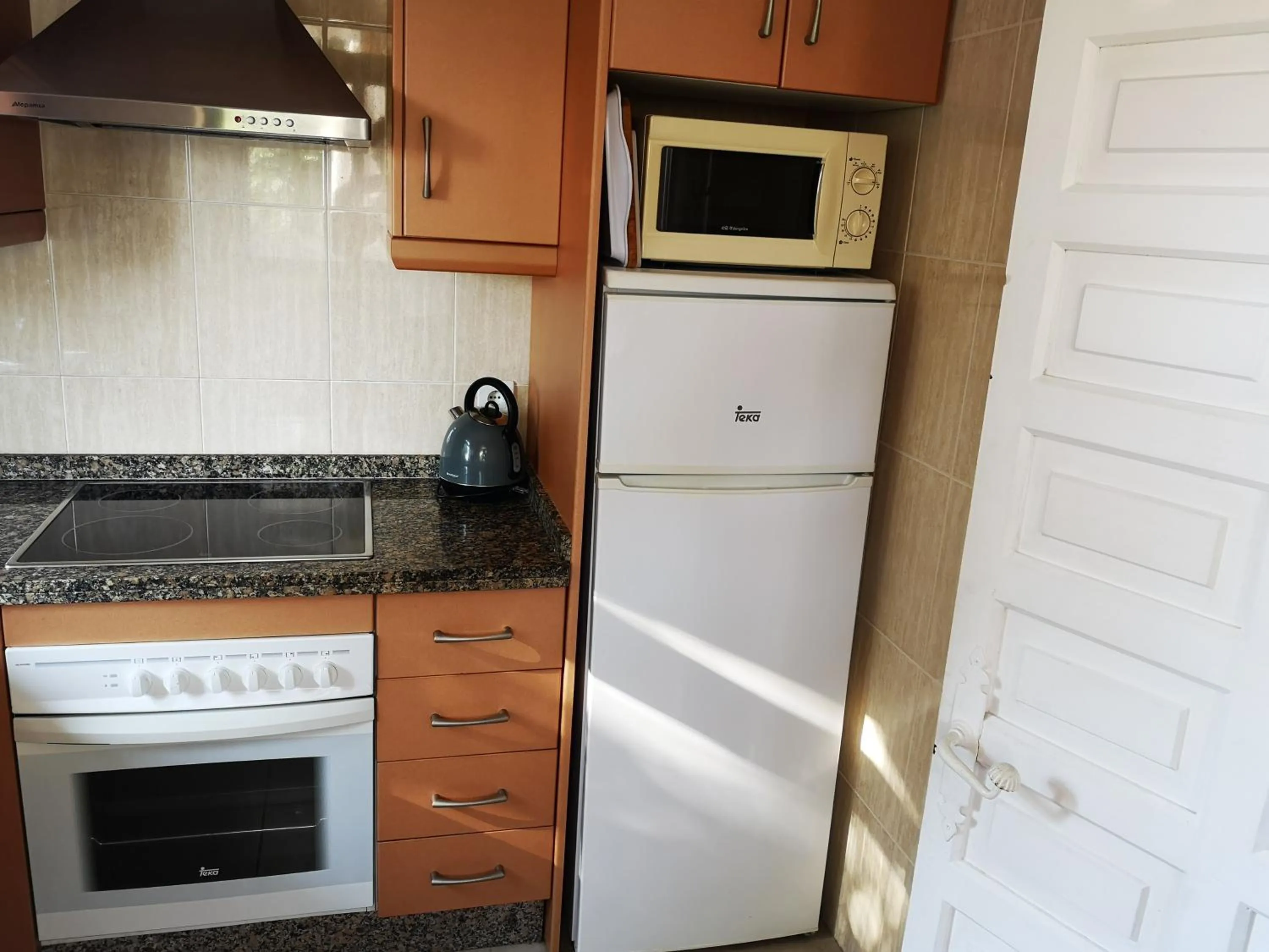 Kitchen or kitchenette in El Capistrano