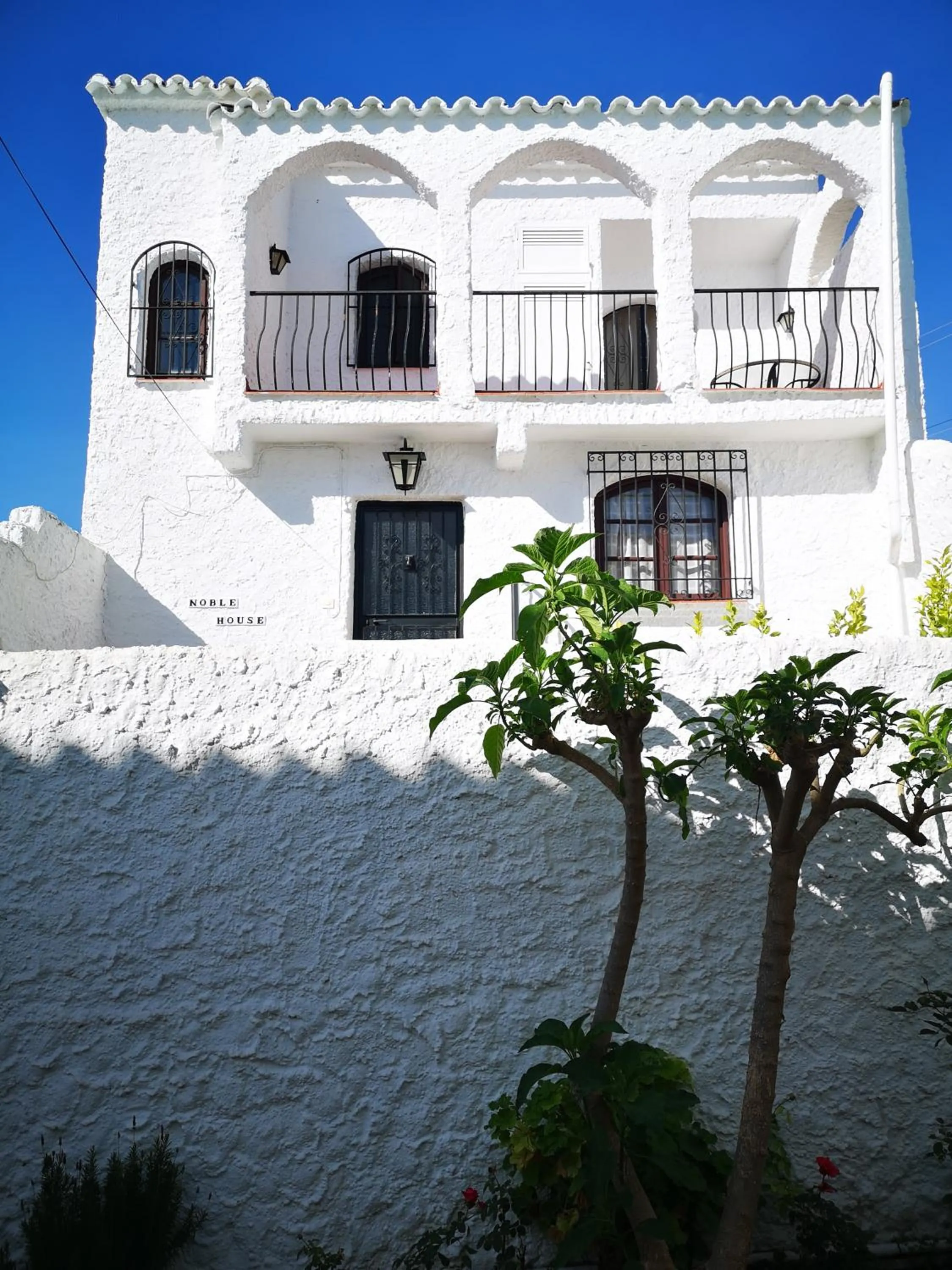 Facade/entrance in El Capistrano