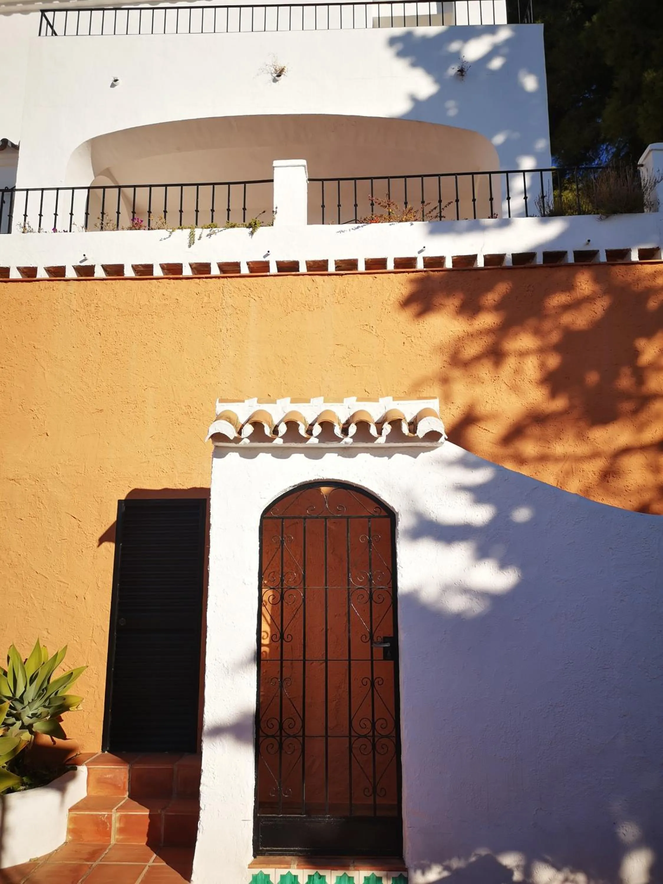 Facade/entrance in El Capistrano