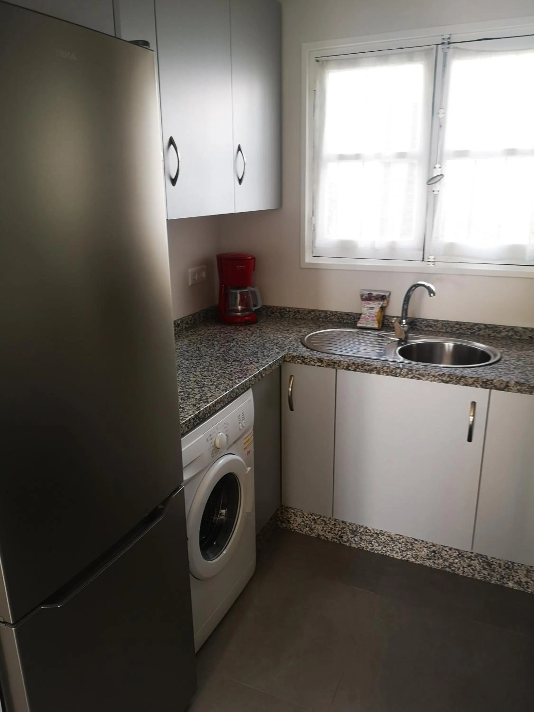 Kitchen or kitchenette in El Capistrano