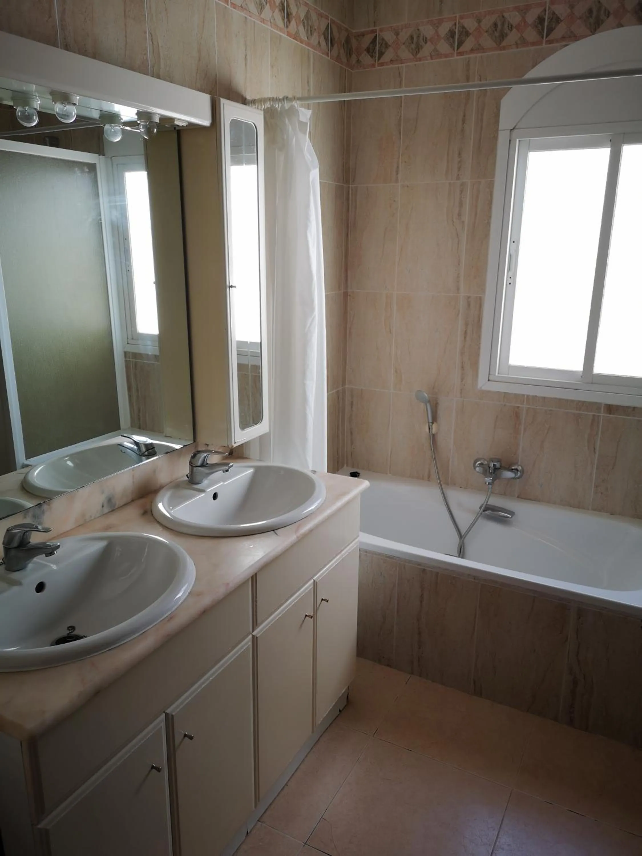 Shower in El Capistrano