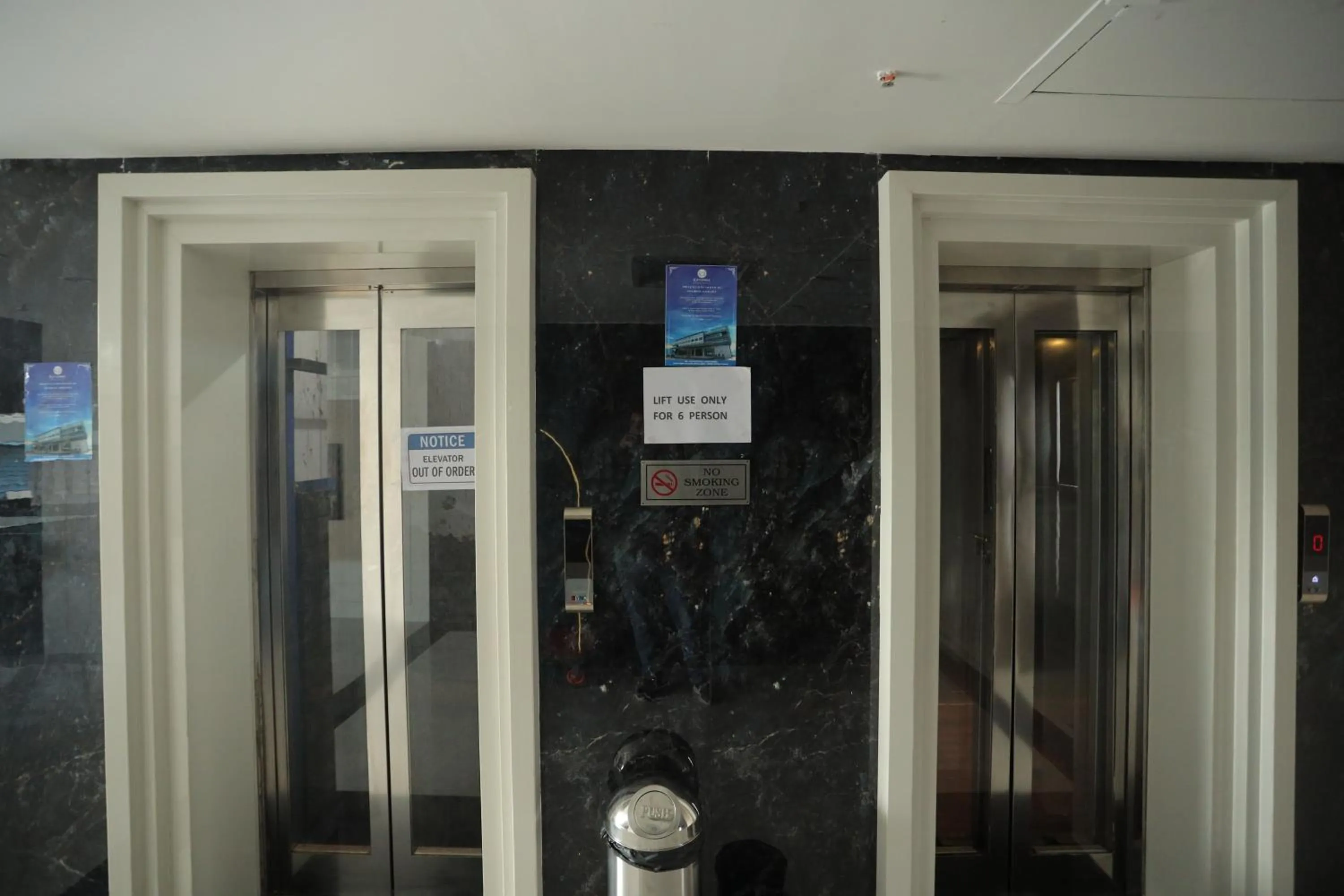 elevator in Ratnapriya hotel and resort