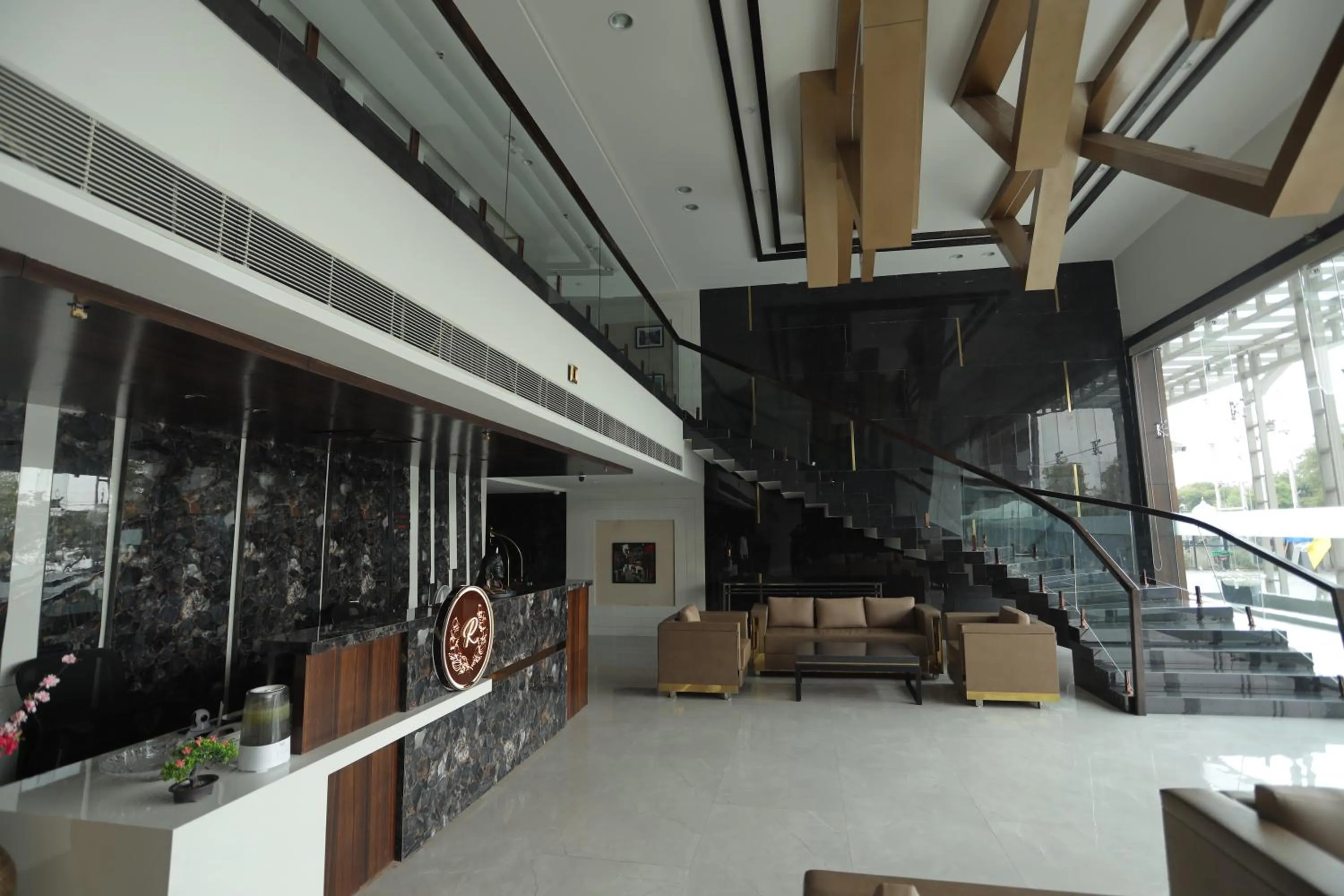 Lobby or reception in Ratnapriya hotel and resort