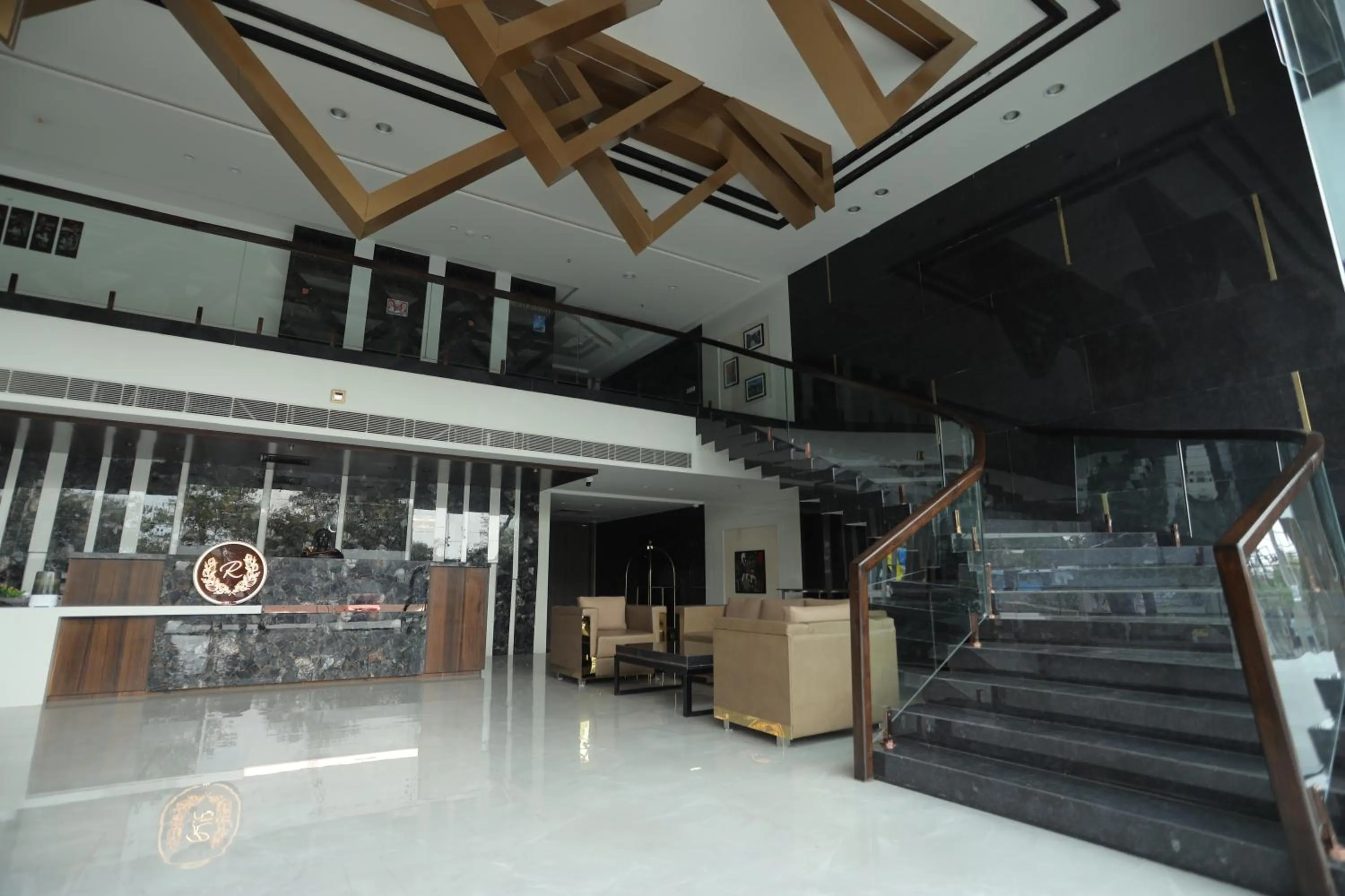 Lobby or reception in Ratnapriya hotel and resort