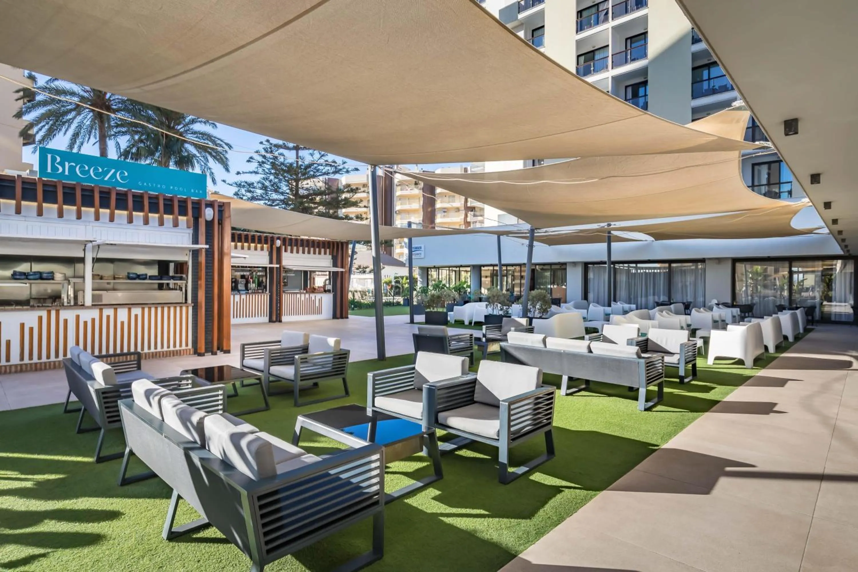 Lounge or bar in Occidental Fuengirola