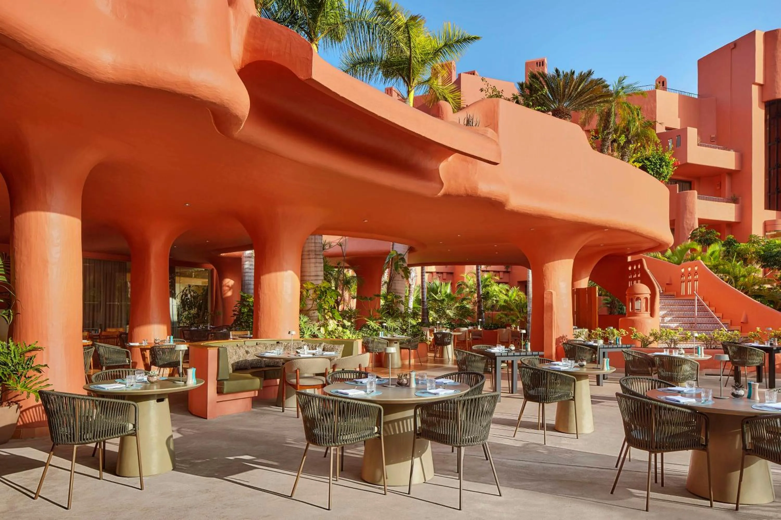 Restaurant/places to eat in Tivoli La Caleta Resort