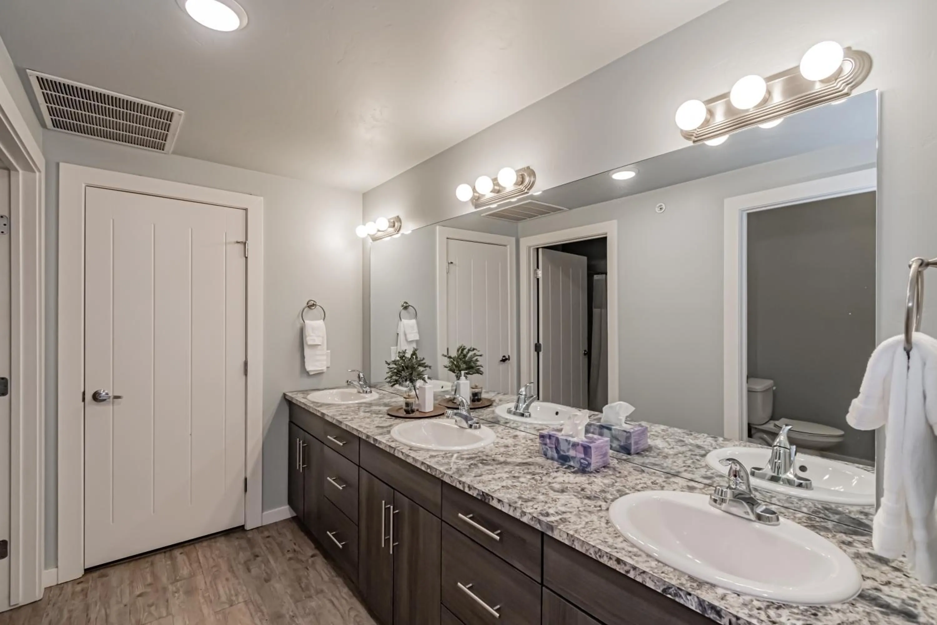 Bathroom in Bringham's Mill Apartments Perfect for Groups Full Kitchen Gym and Free Parking