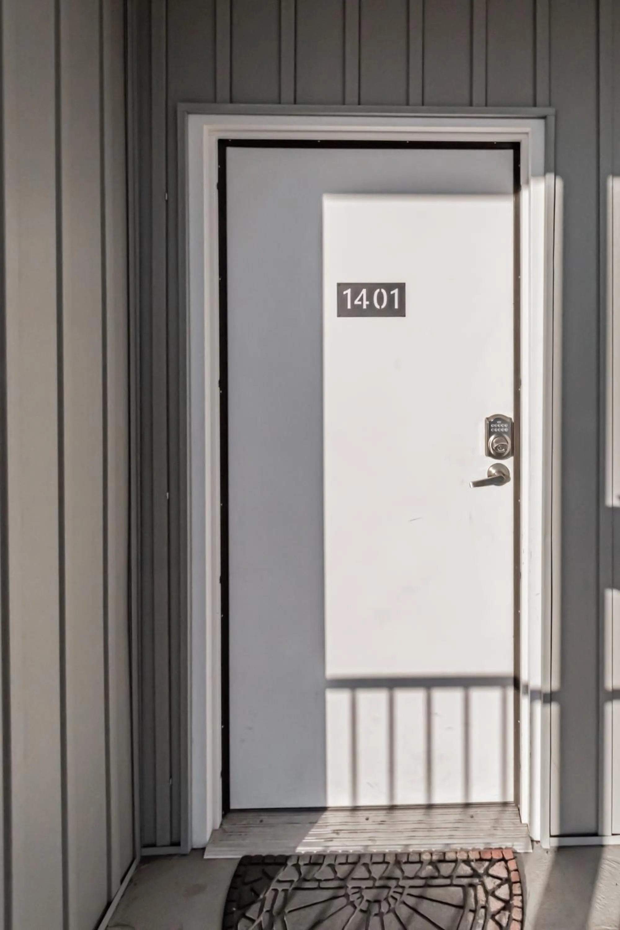 Facade/entrance in Bringham's Mill Apartments Perfect for Groups Full Kitchen Gym and Free Parking