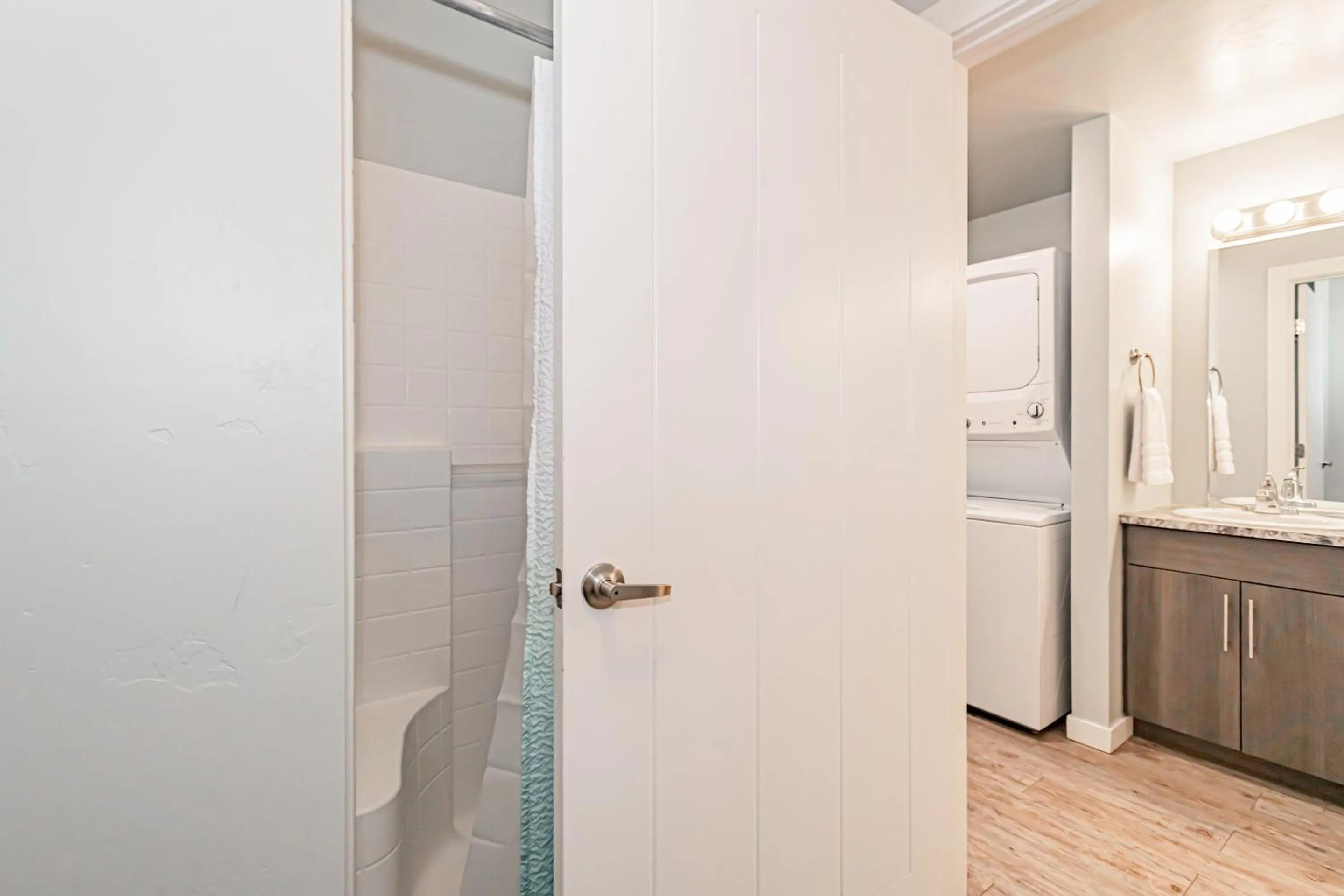 Bathroom in Bringham's Mill Apartments Perfect for Groups Full Kitchen Gym and Free Parking