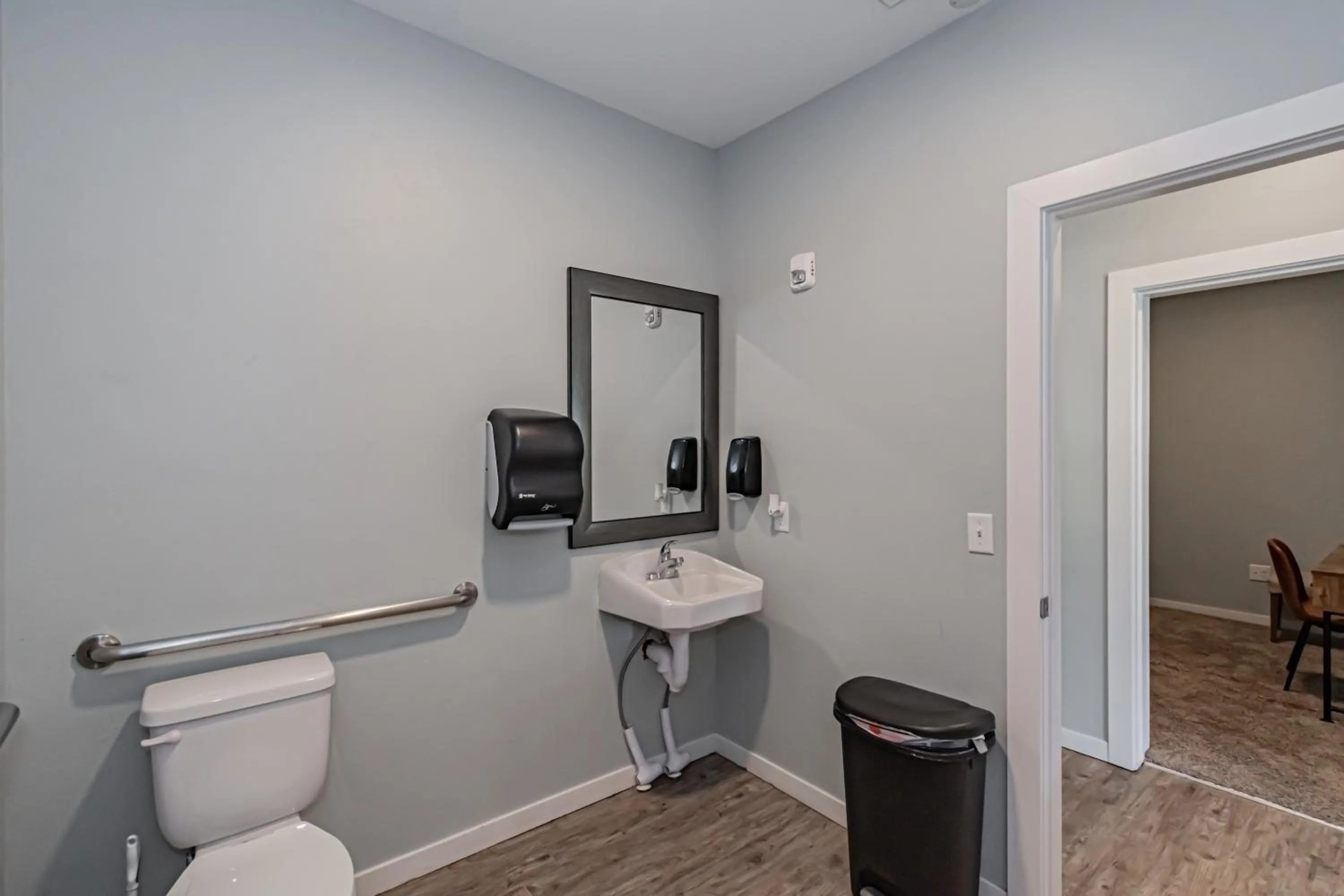 Bathroom in Bringham's Mill Apartments Perfect for Groups Full Kitchen Gym and Free Parking