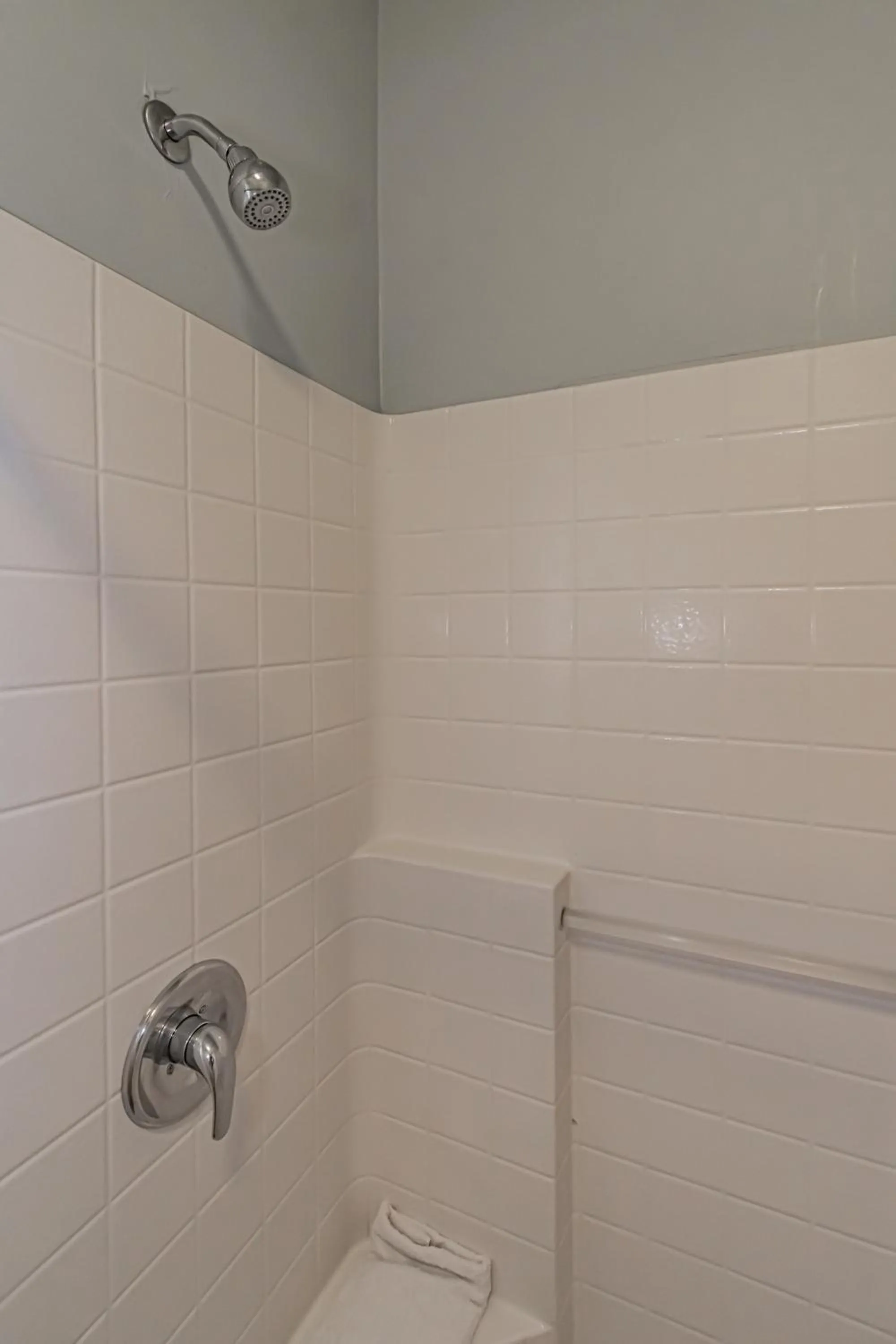 Shower in Bringham's Mill Apartments Perfect for Groups Full Kitchen Gym and Free Parking