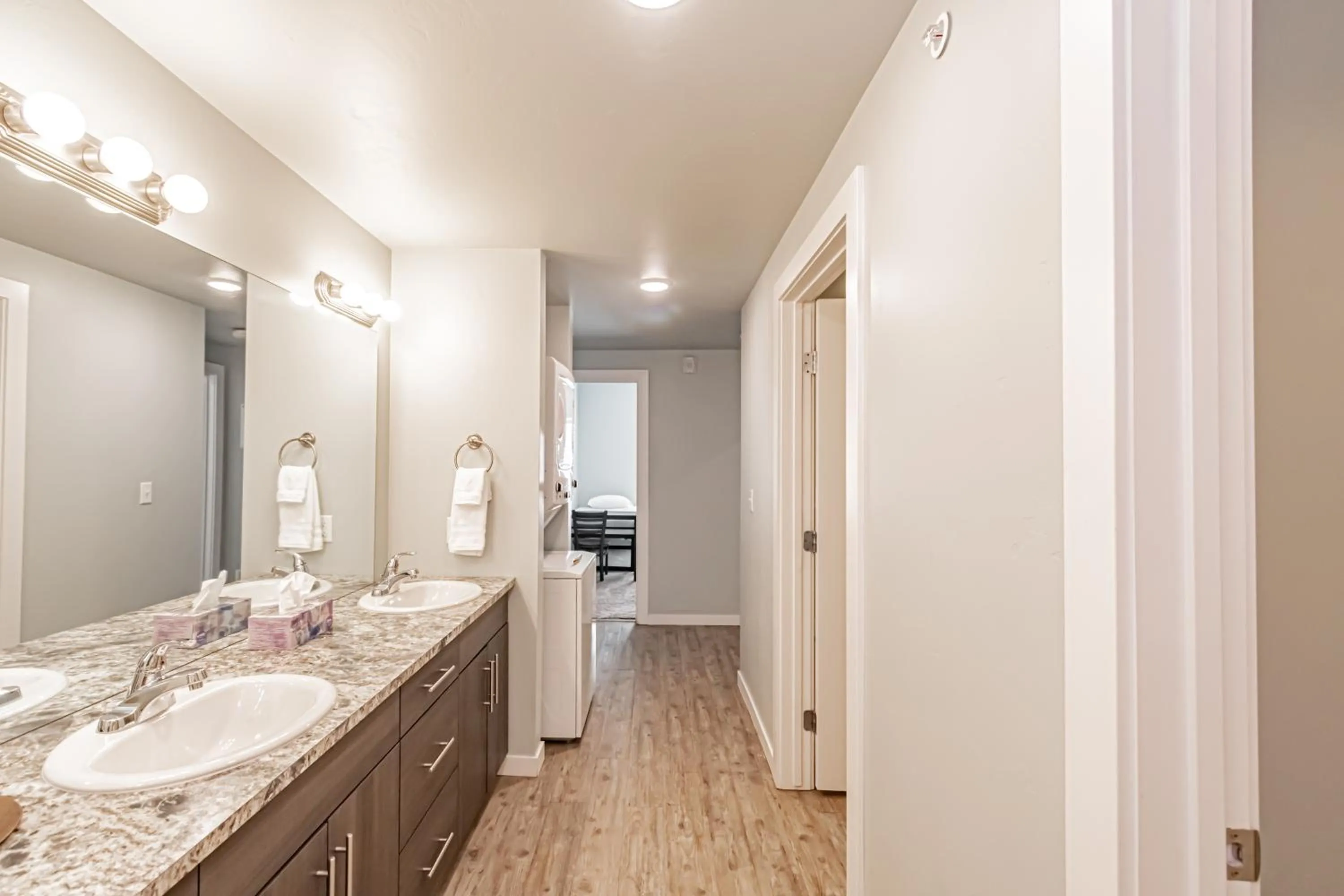 Bathroom in Bringham's Mill Apartments Perfect for Groups Full Kitchen Gym and Free Parking