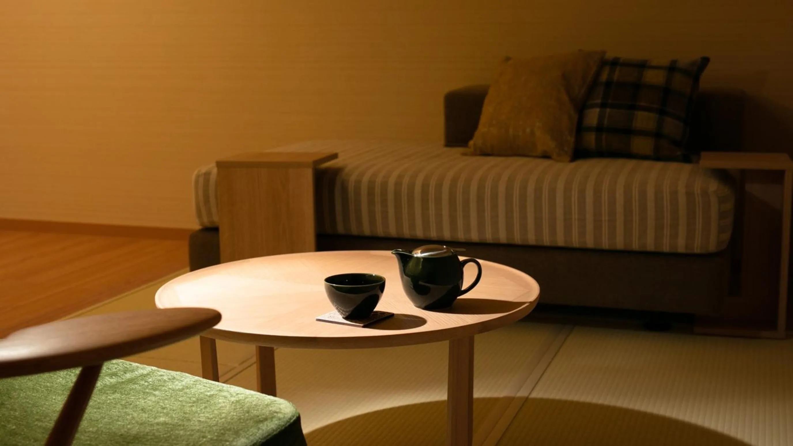 Bed in Kyukamura Retreat-Azumino-Hotel