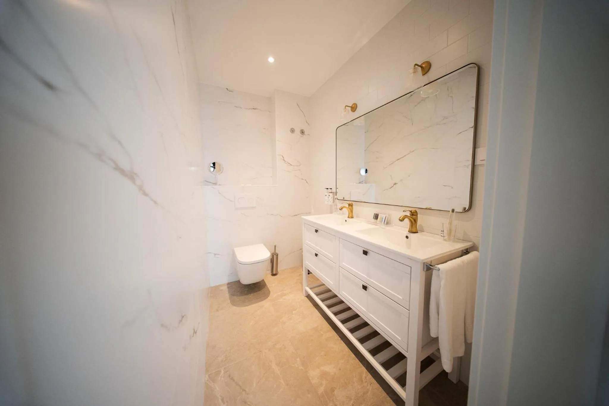 Bathroom in Hotel Infanta Isabel by Recordis Hotels