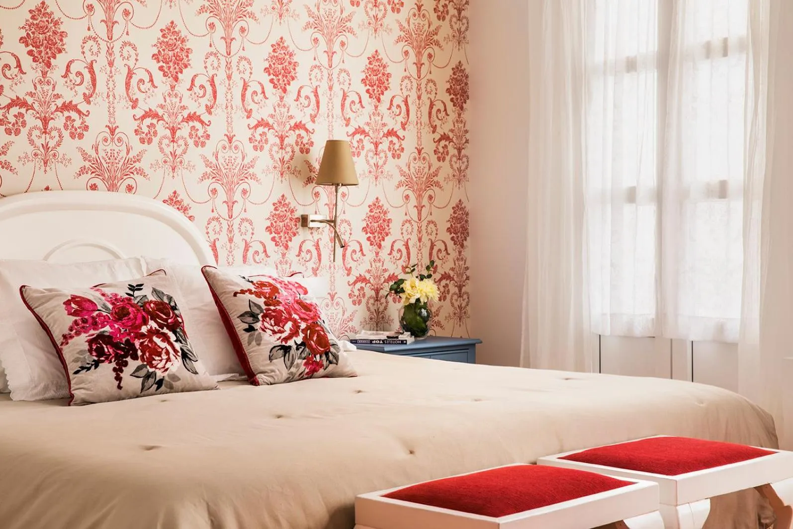 Photo of the whole room, Bed in Hotel Infanta Isabel by Recordis Hotels