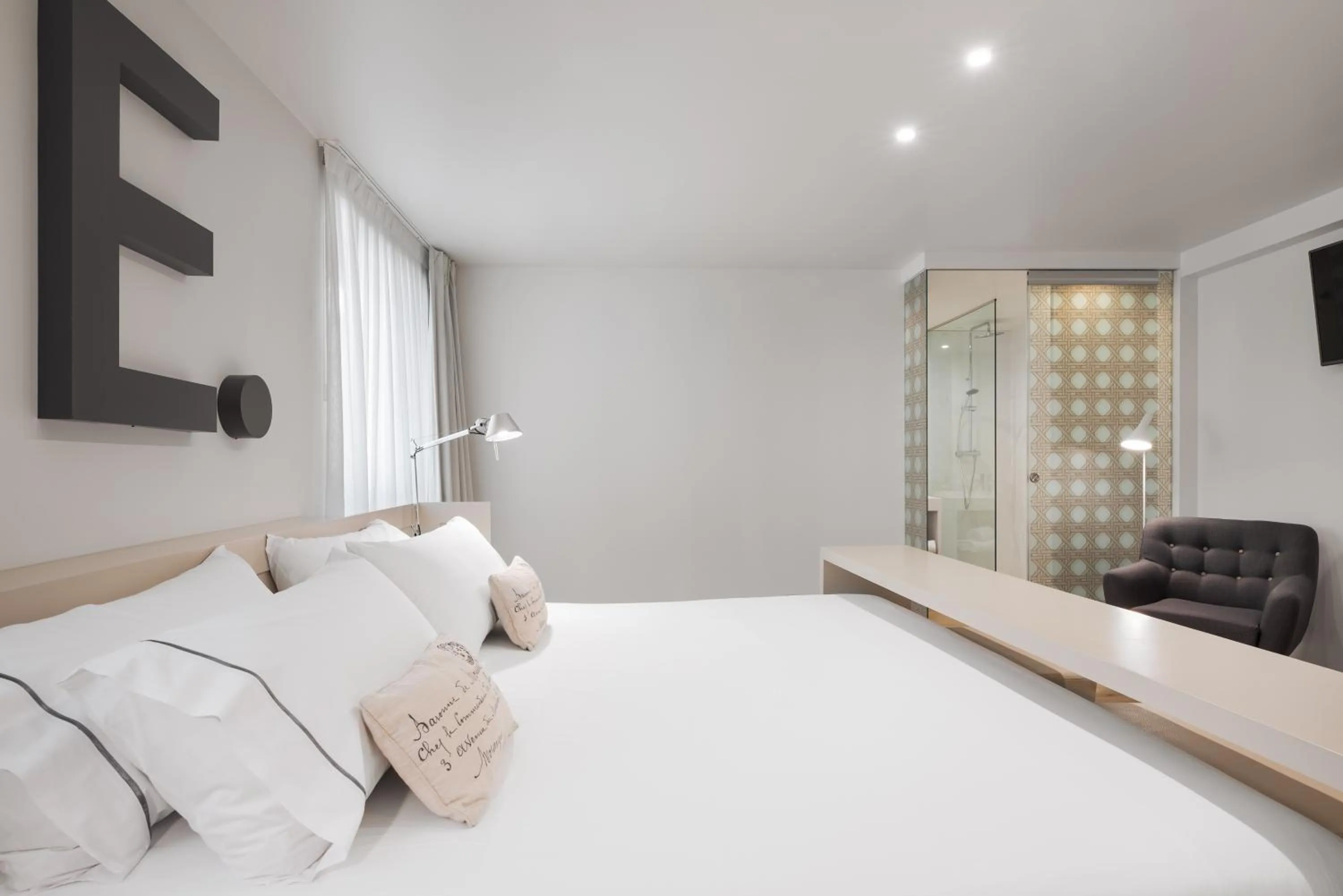 Bed in Eurostars Marqués de Vallejo