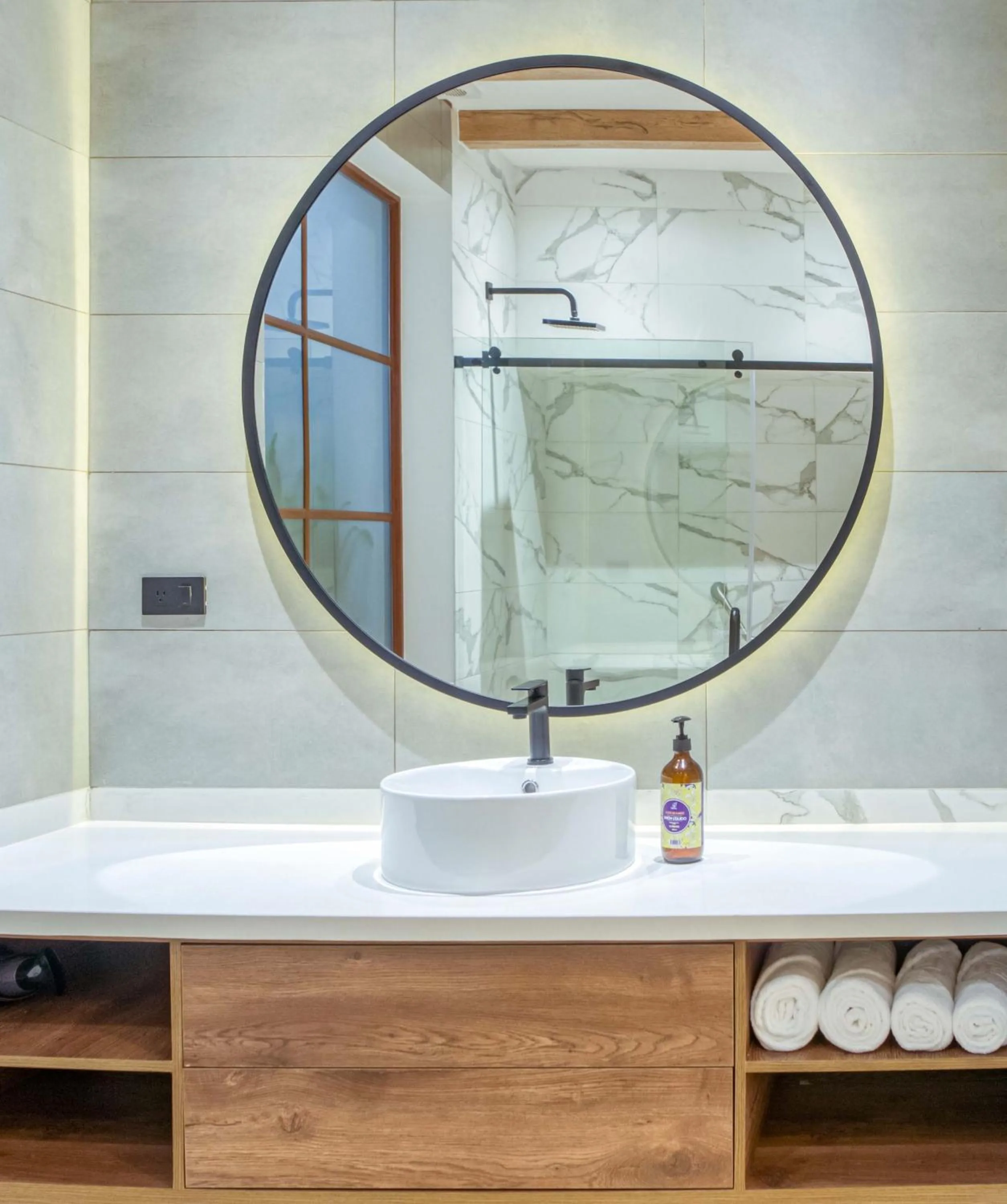 Shower in Wanderlot - Hotel Plaza Central