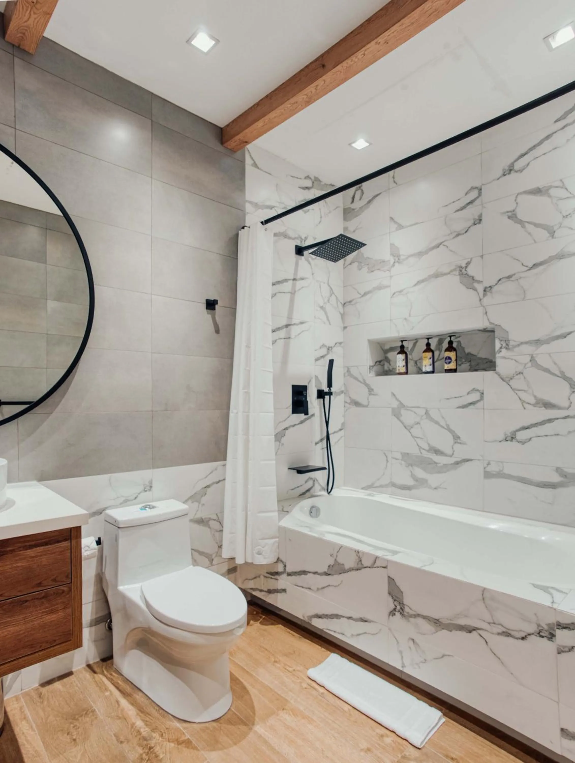 Shower in Wanderlot - Hotel Plaza Central