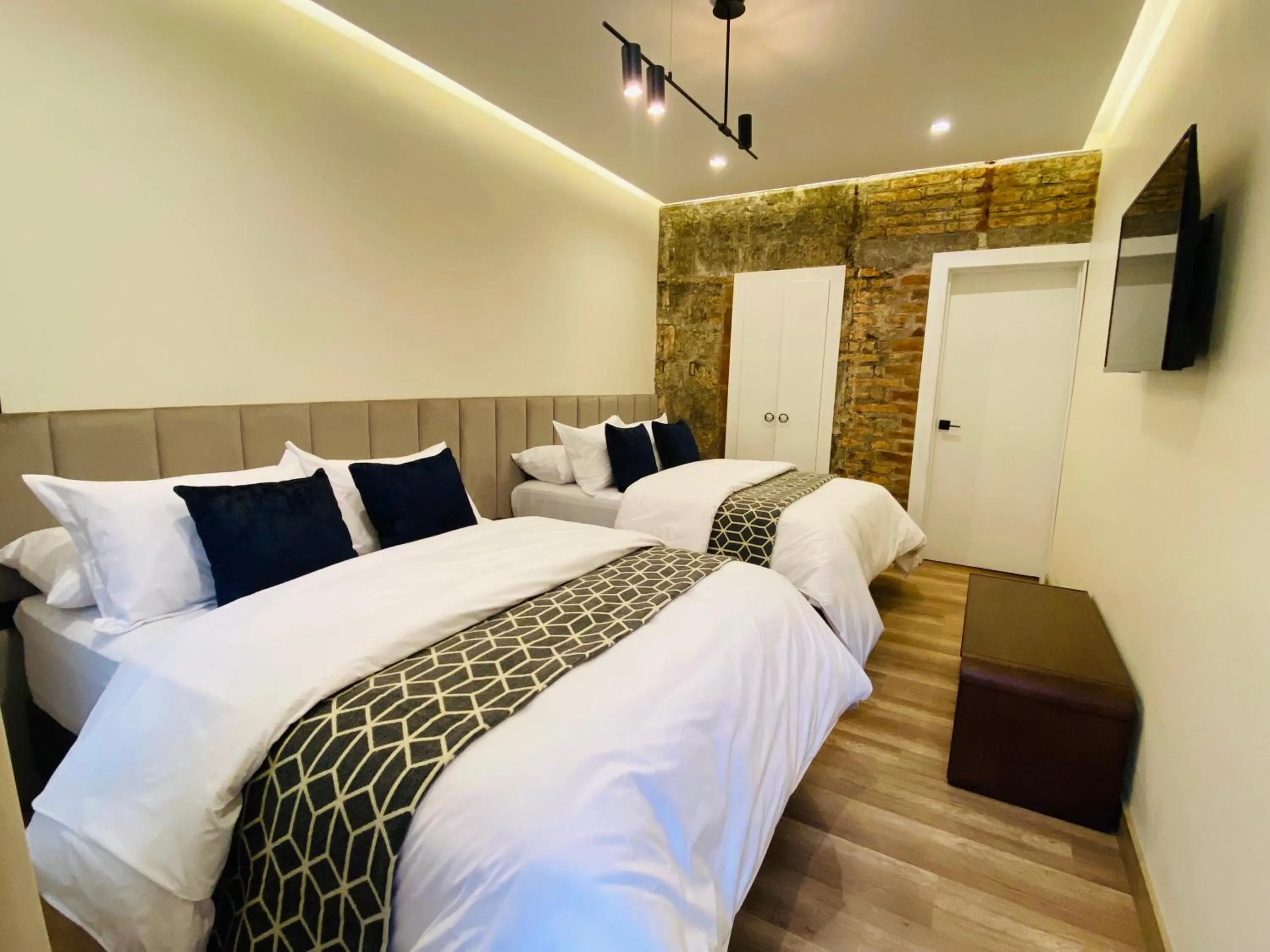 Bed in Wanderlot - Hotel Plaza Central