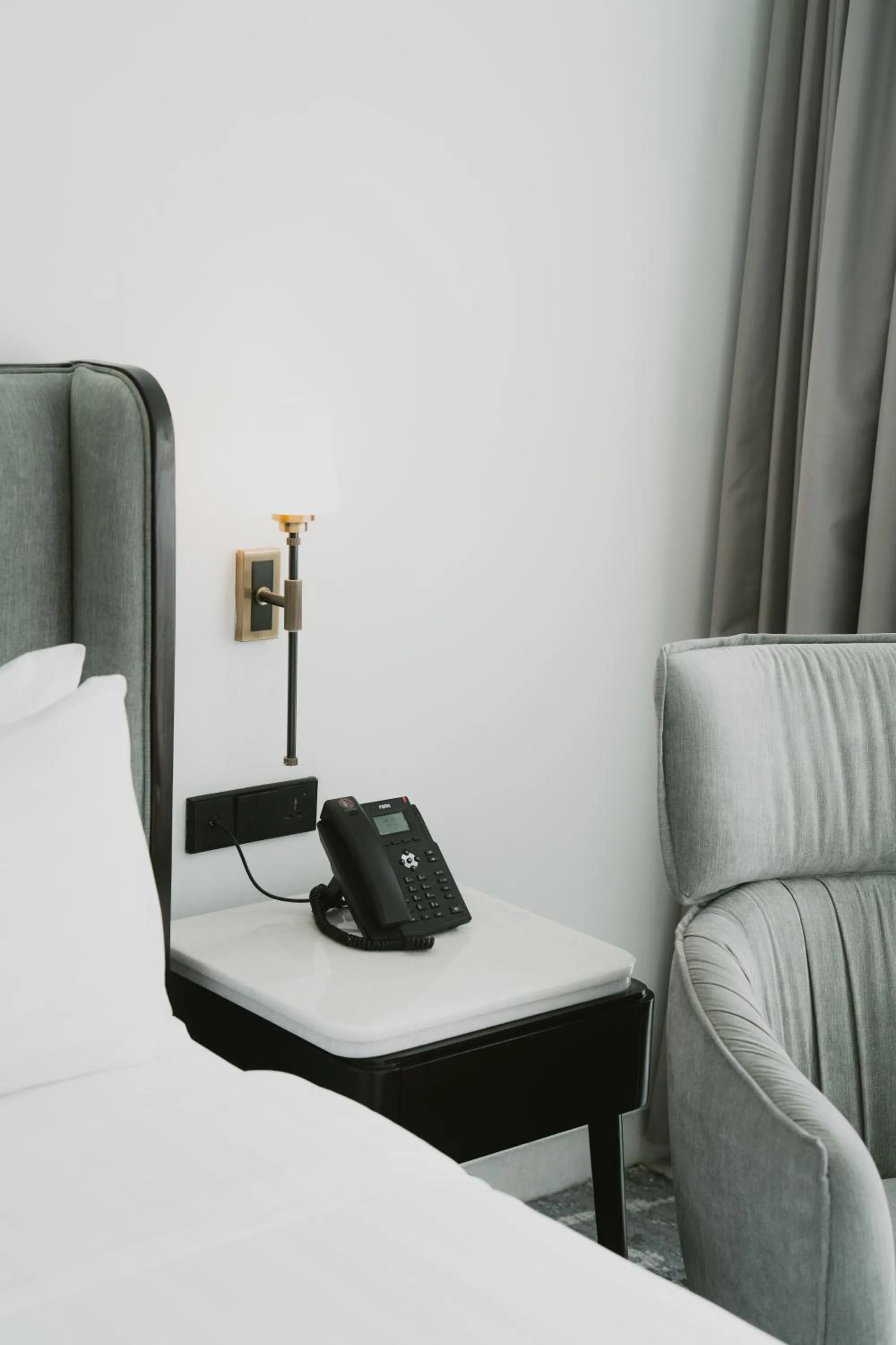 Bed in Forest Hills Hotel