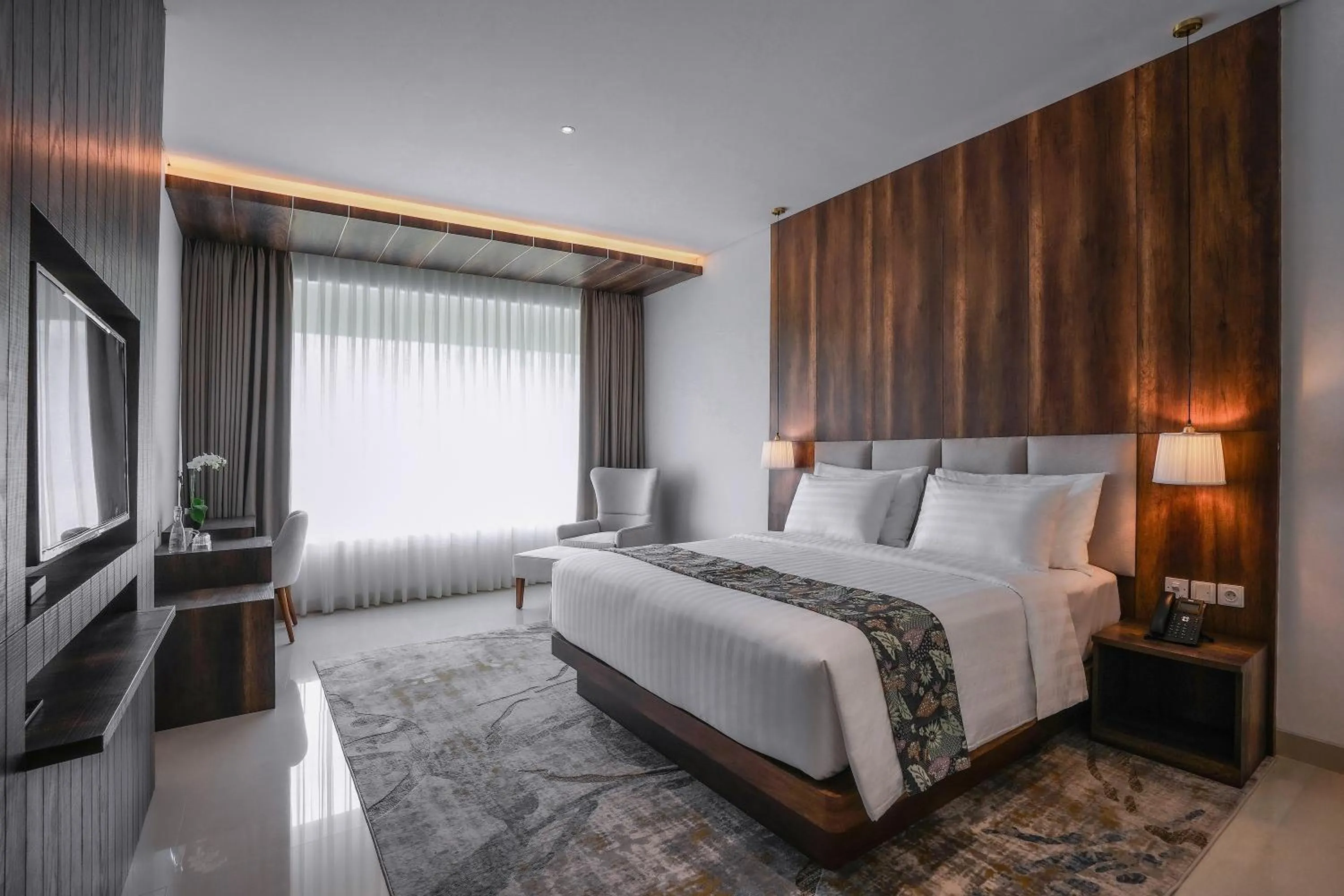 Bed in Forest Hills Hotel