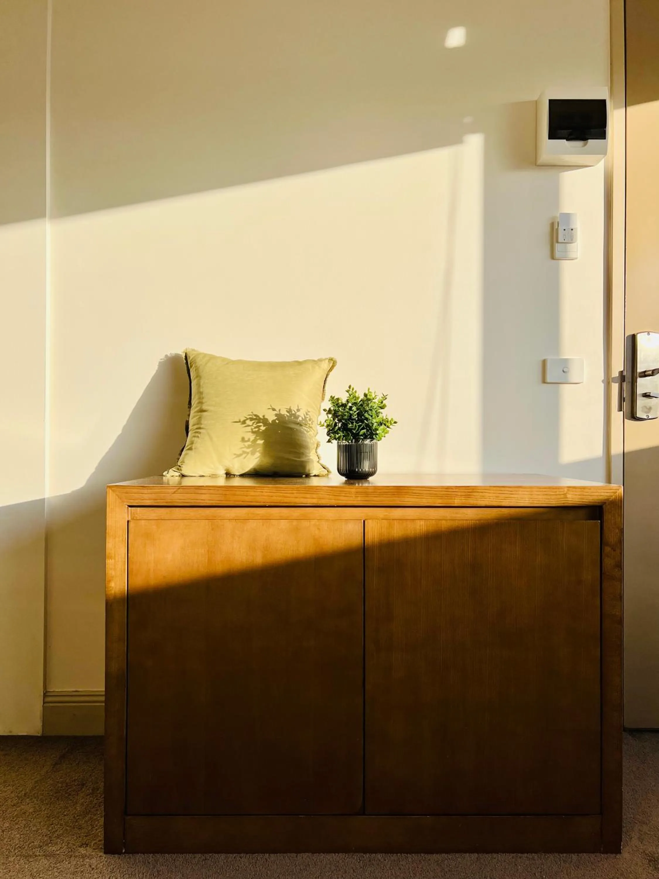 hair dresser in Clarendon Hotel