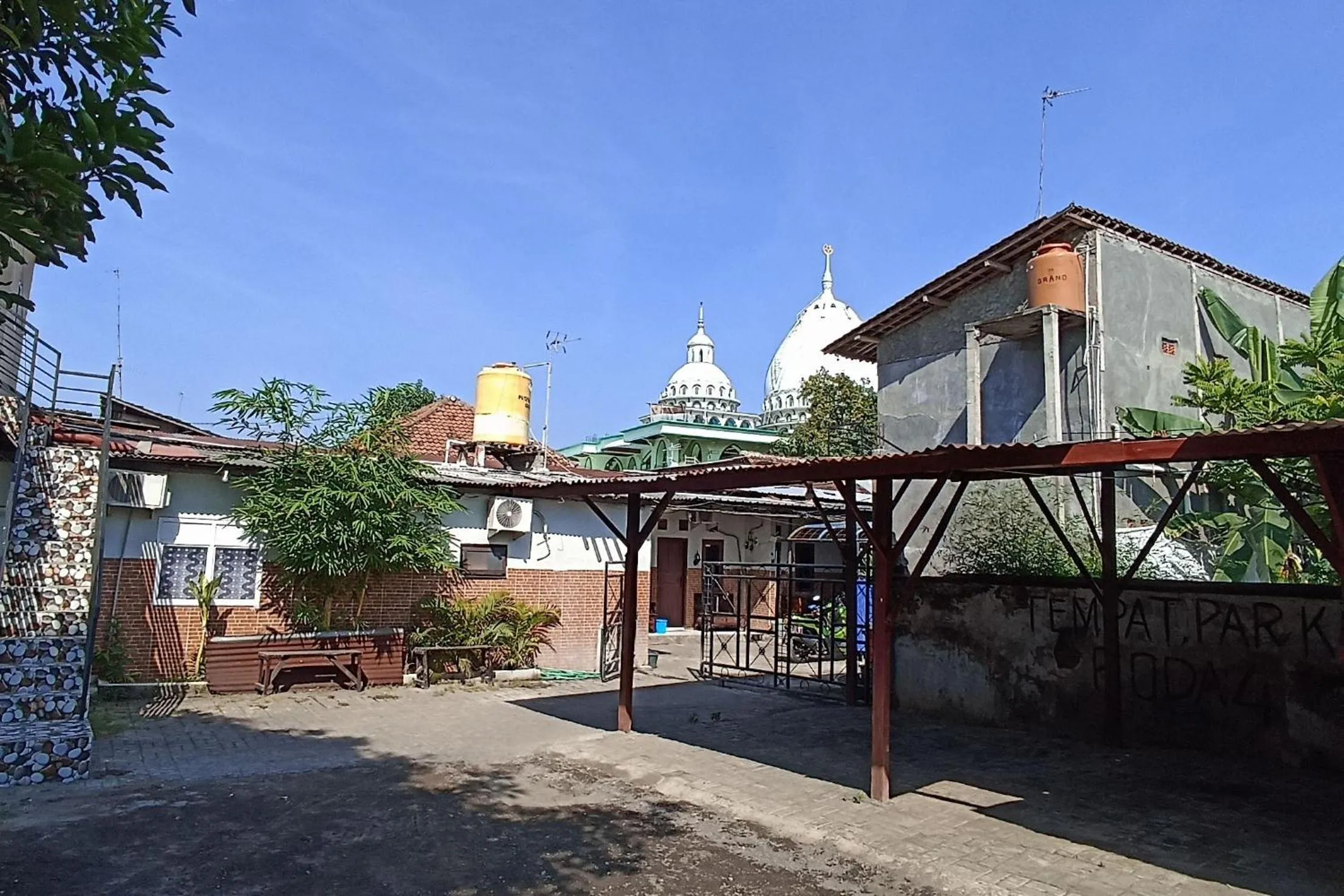 Property building in Tutus Homestay Syariah RedPartner