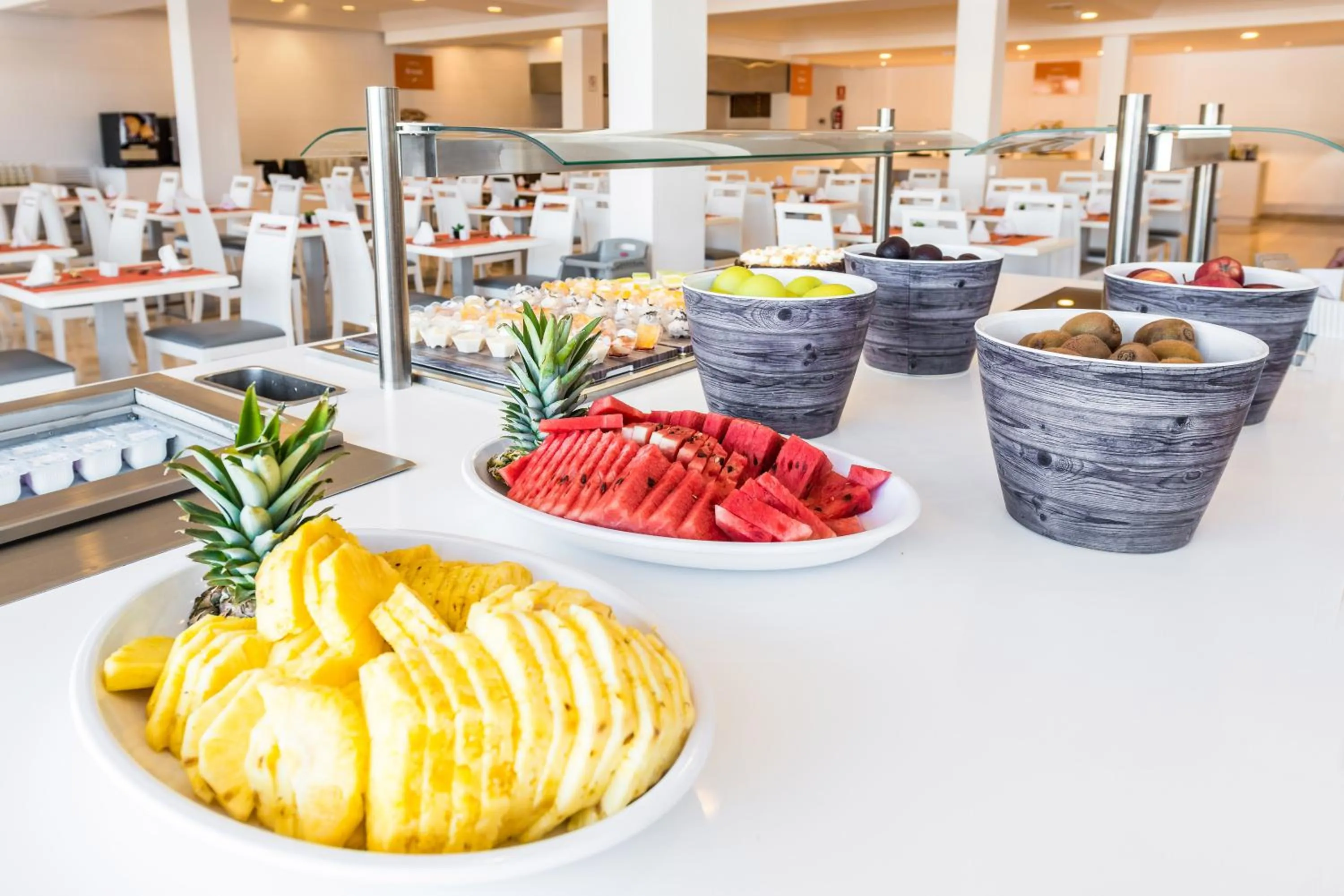 Buffet breakfast in Bellevue Lagomonte