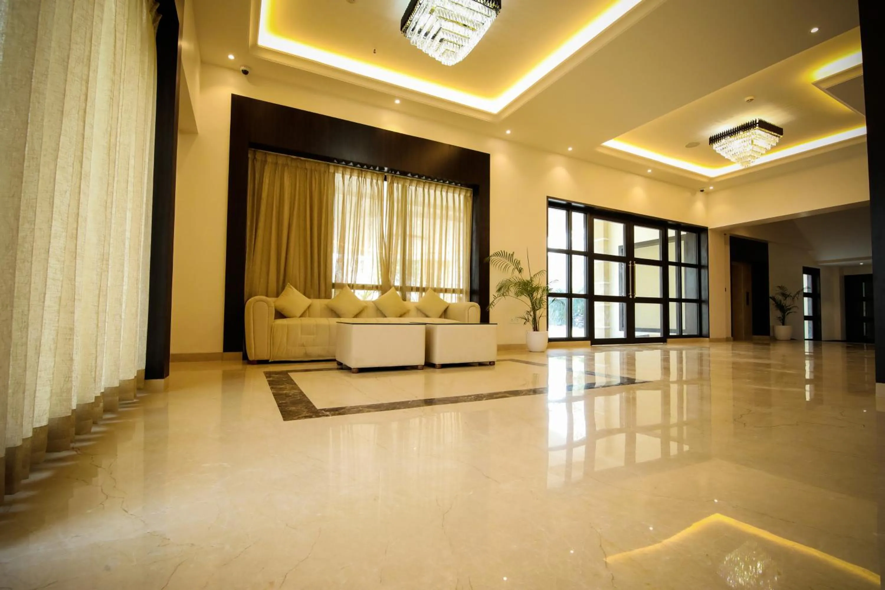 Lobby or reception in Enrise by Sayaji Rewa