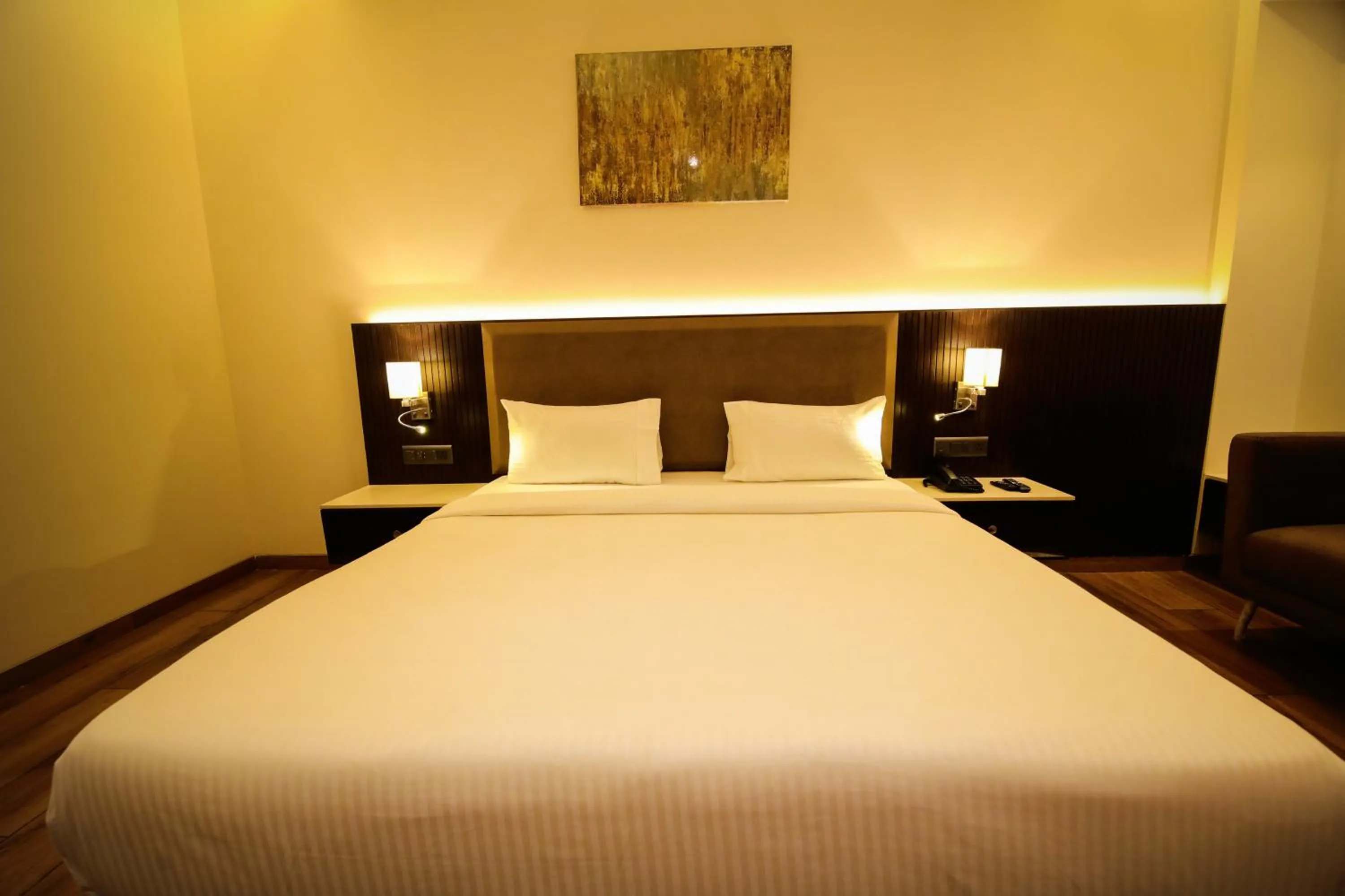 Bed in Enrise by Sayaji Rewa