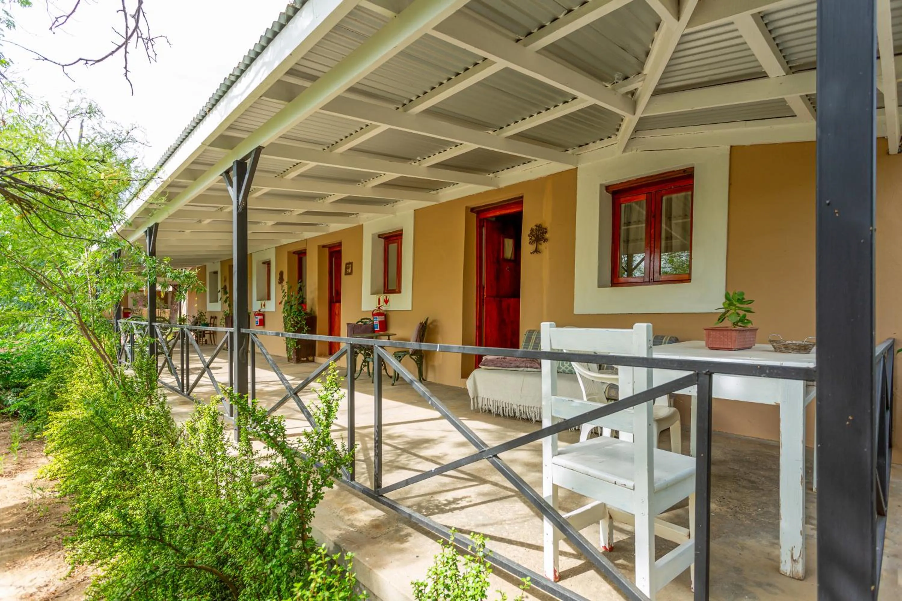 Property building in Bella de Karoo