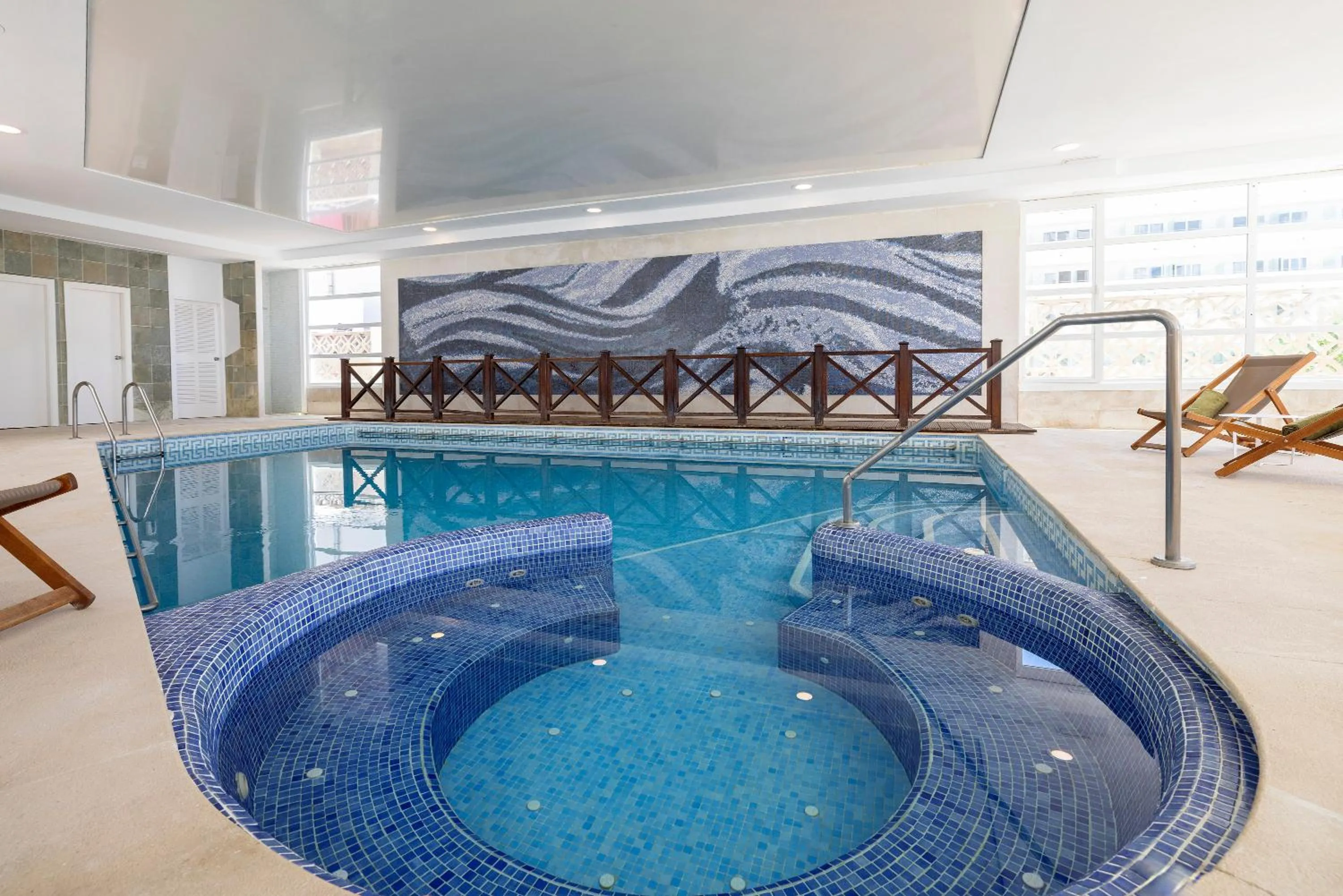 Swimming pool in HM Gran Fiesta