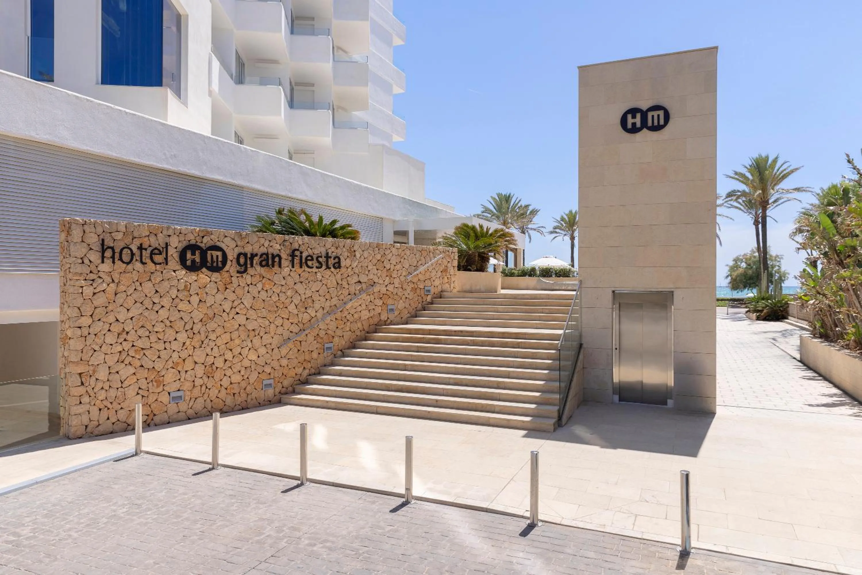 Facade/entrance in HM Gran Fiesta