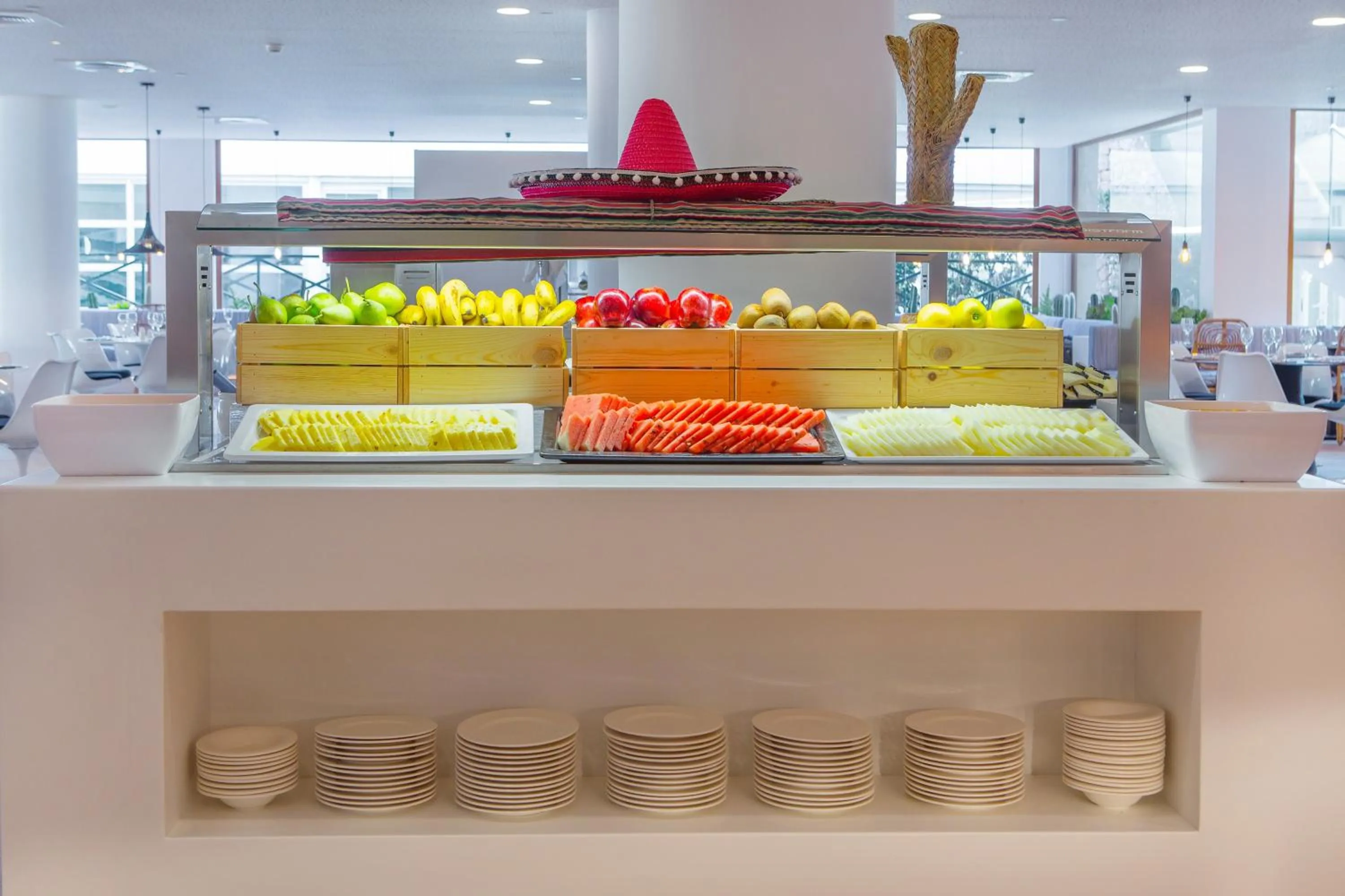 Restaurant/places to eat in HM Gran Fiesta