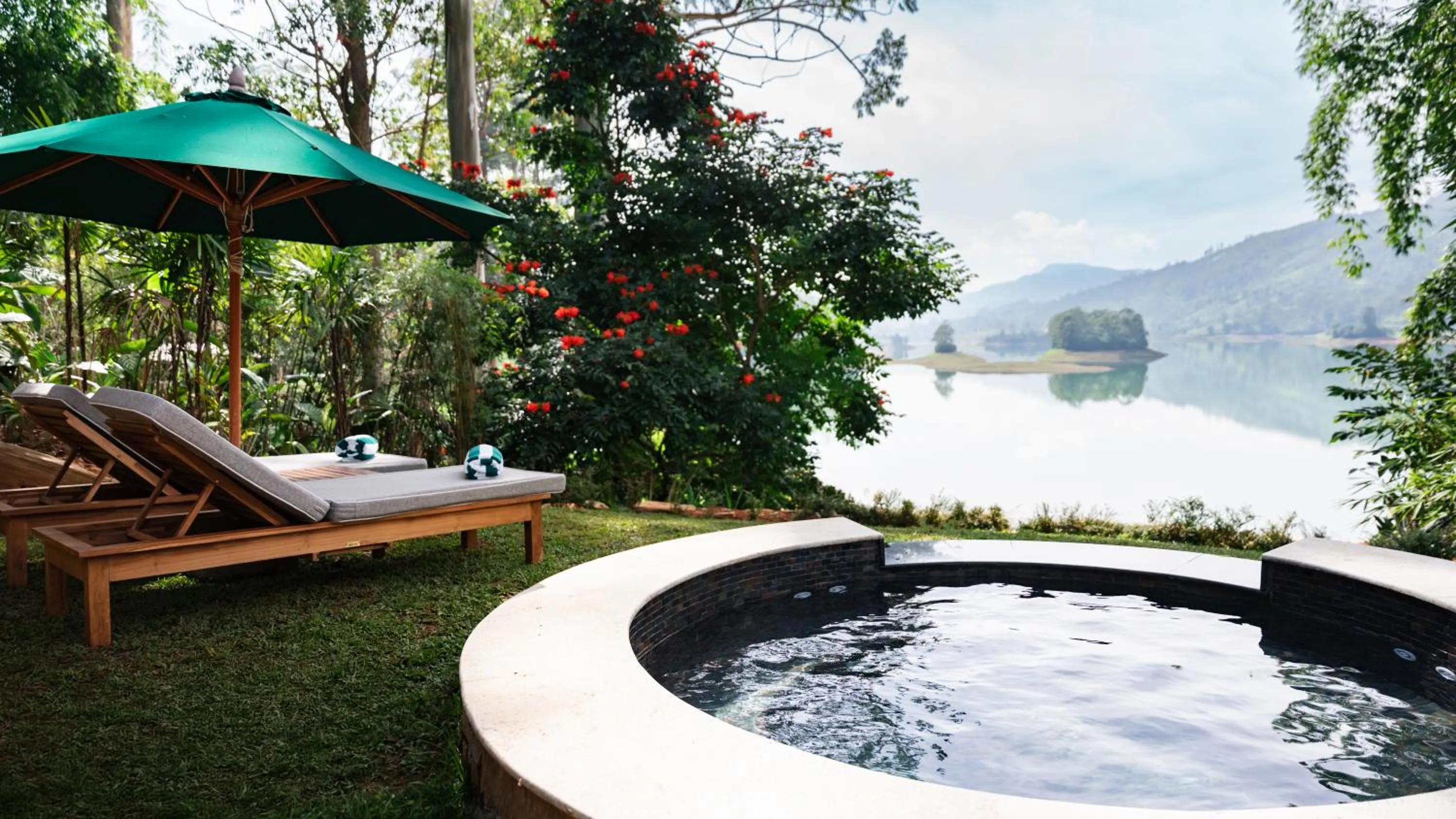 Hot Tub in Ceylon Tea Trails - Relais and Chateaux - All Inclusive