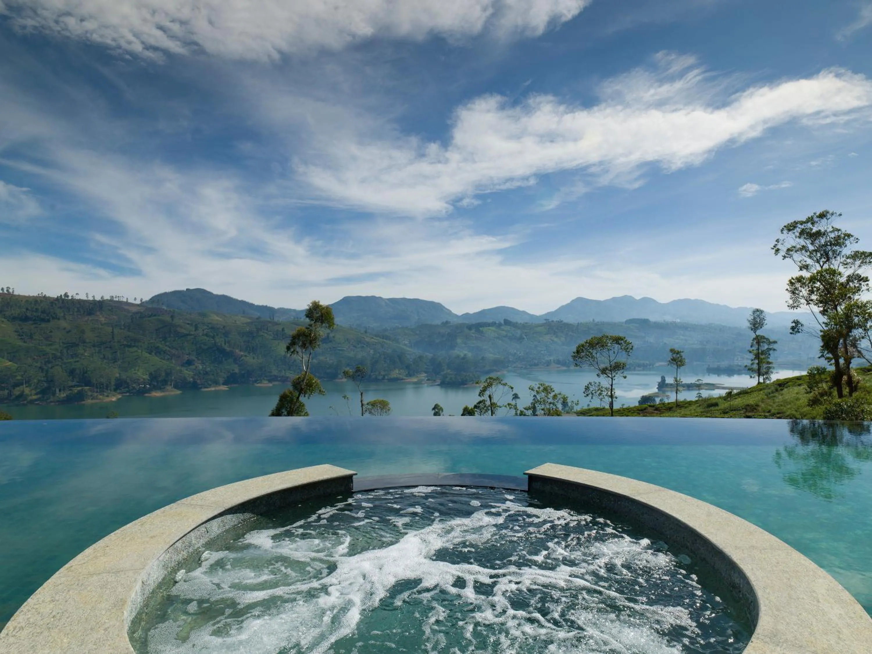 Hot Tub in Ceylon Tea Trails - Relais and Chateaux - All Inclusive