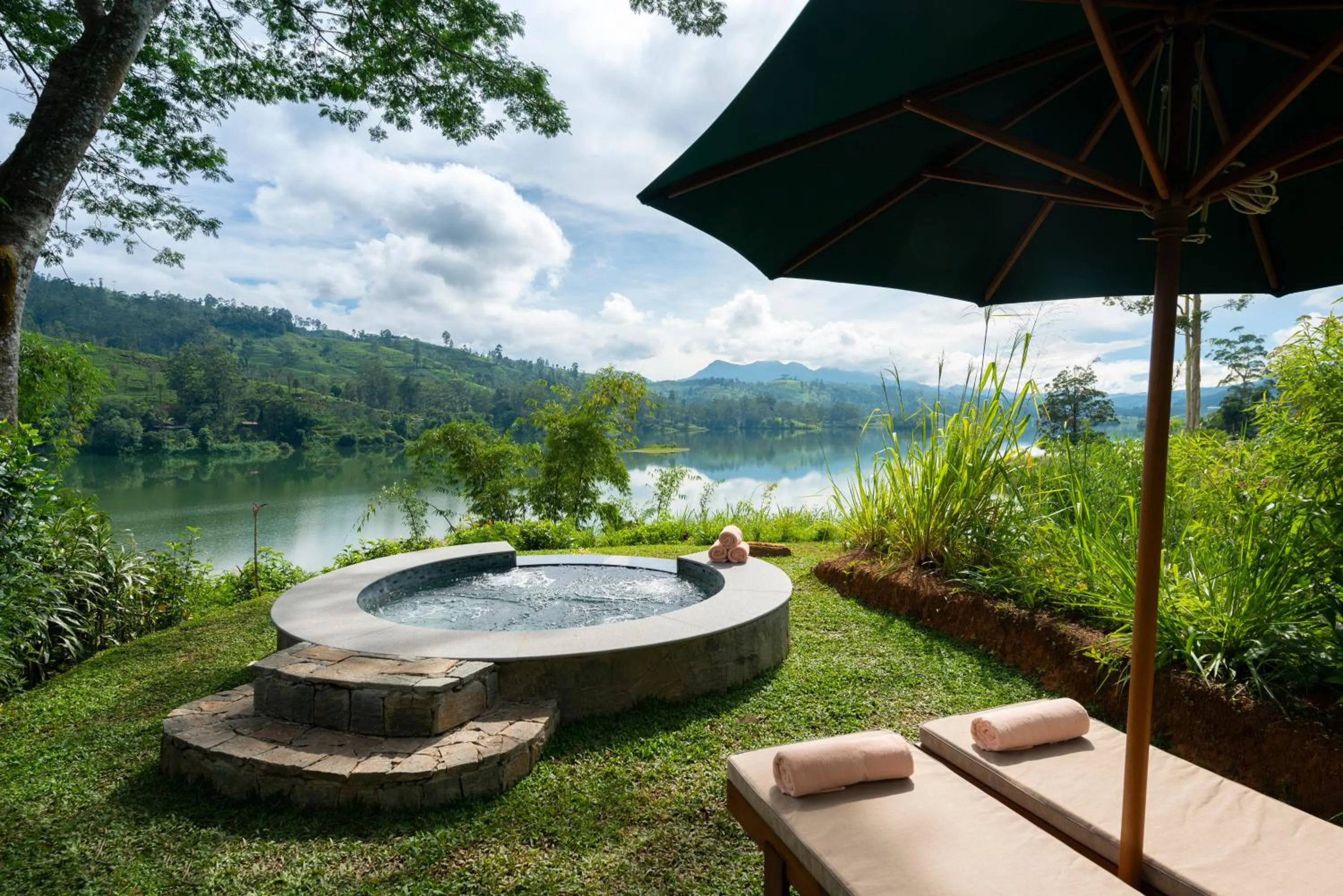 Hot Tub in Ceylon Tea Trails - Relais and Chateaux - All Inclusive