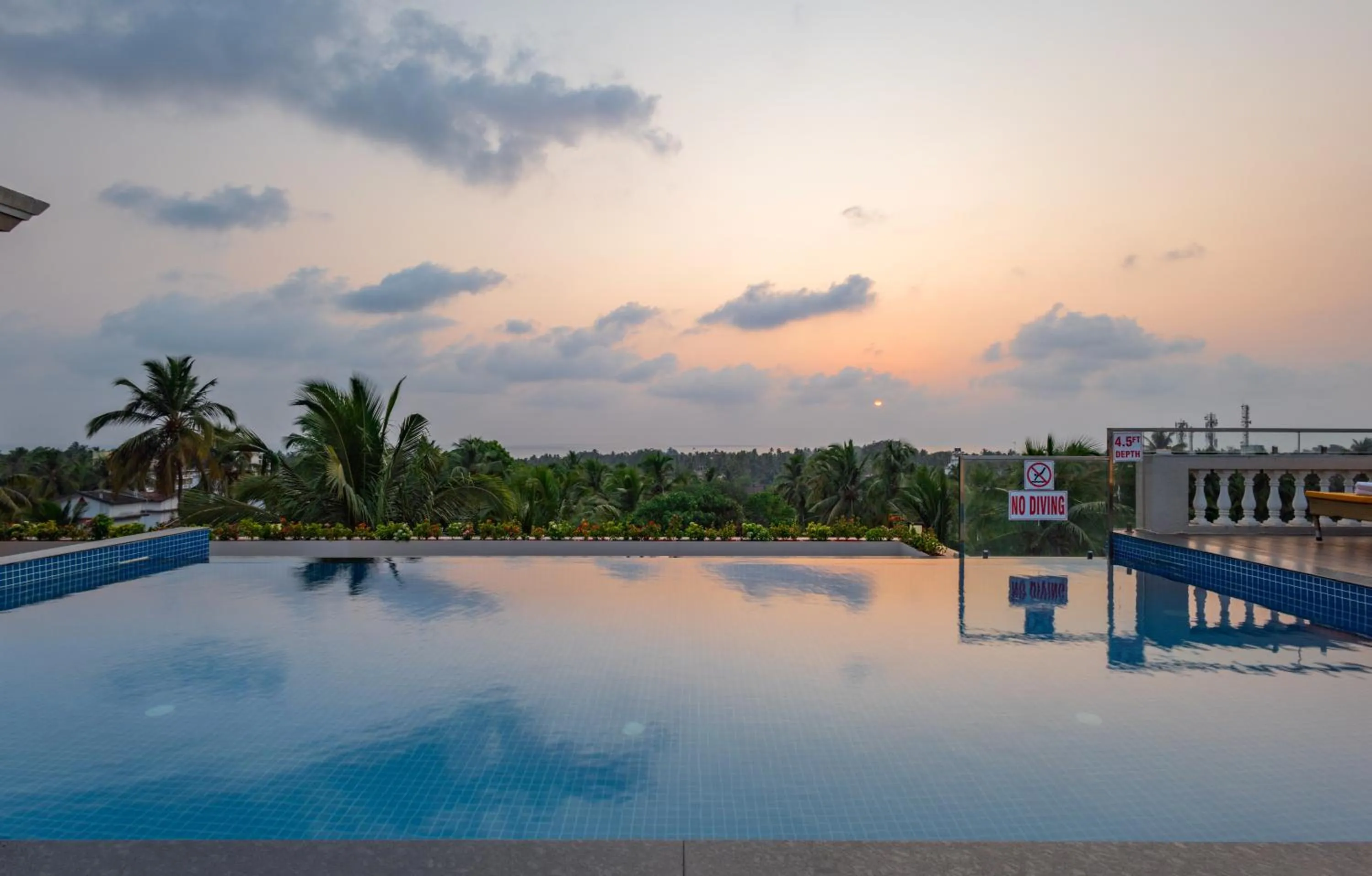 Swimming pool in Artistry Suites