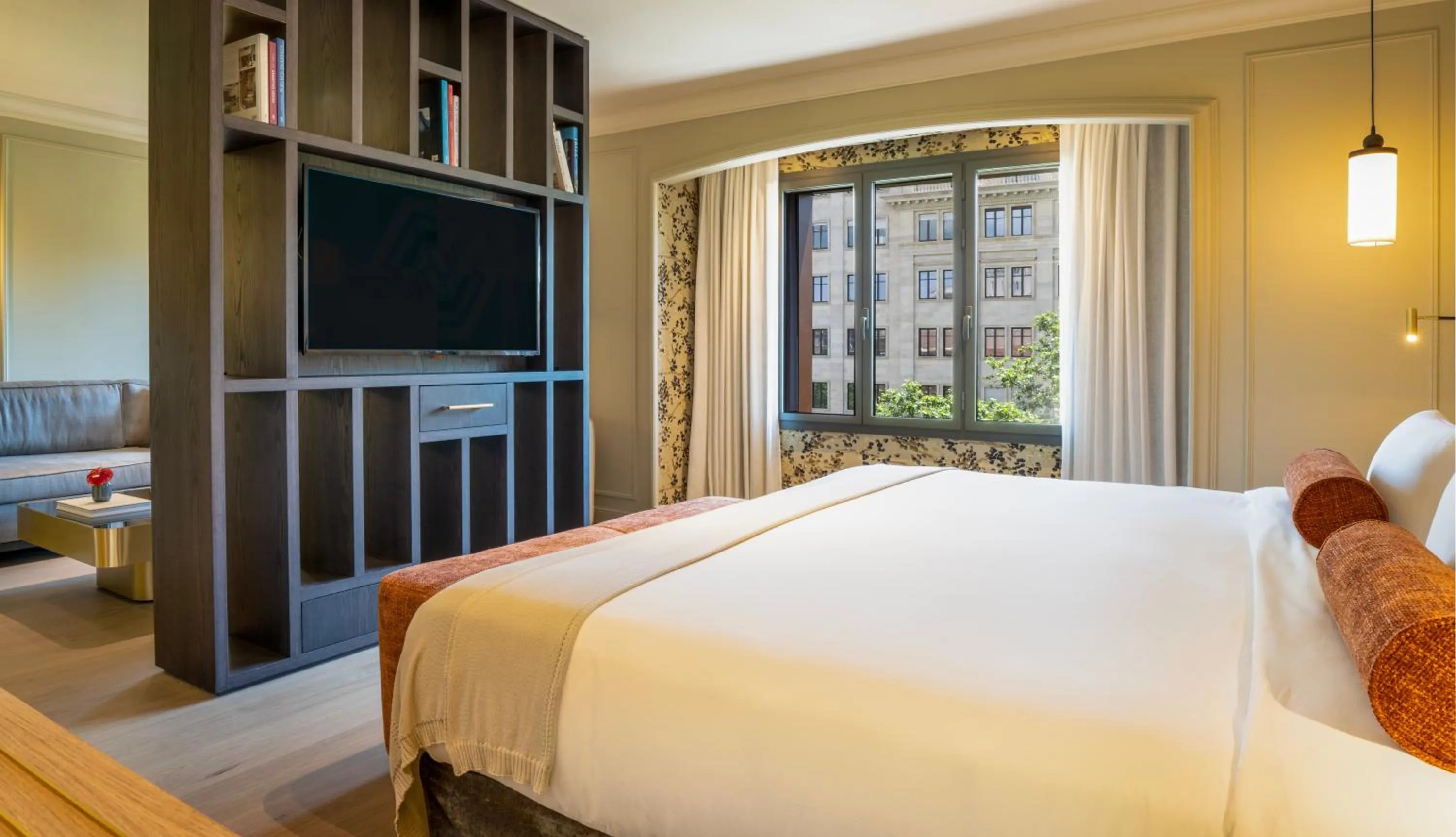 Bed in El Avenida Palace