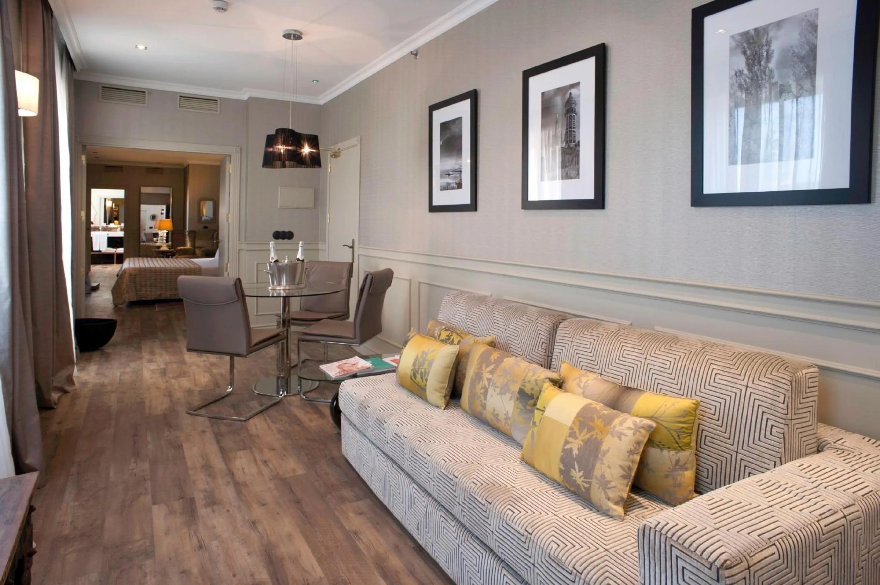 Living room in El Avenida Palace