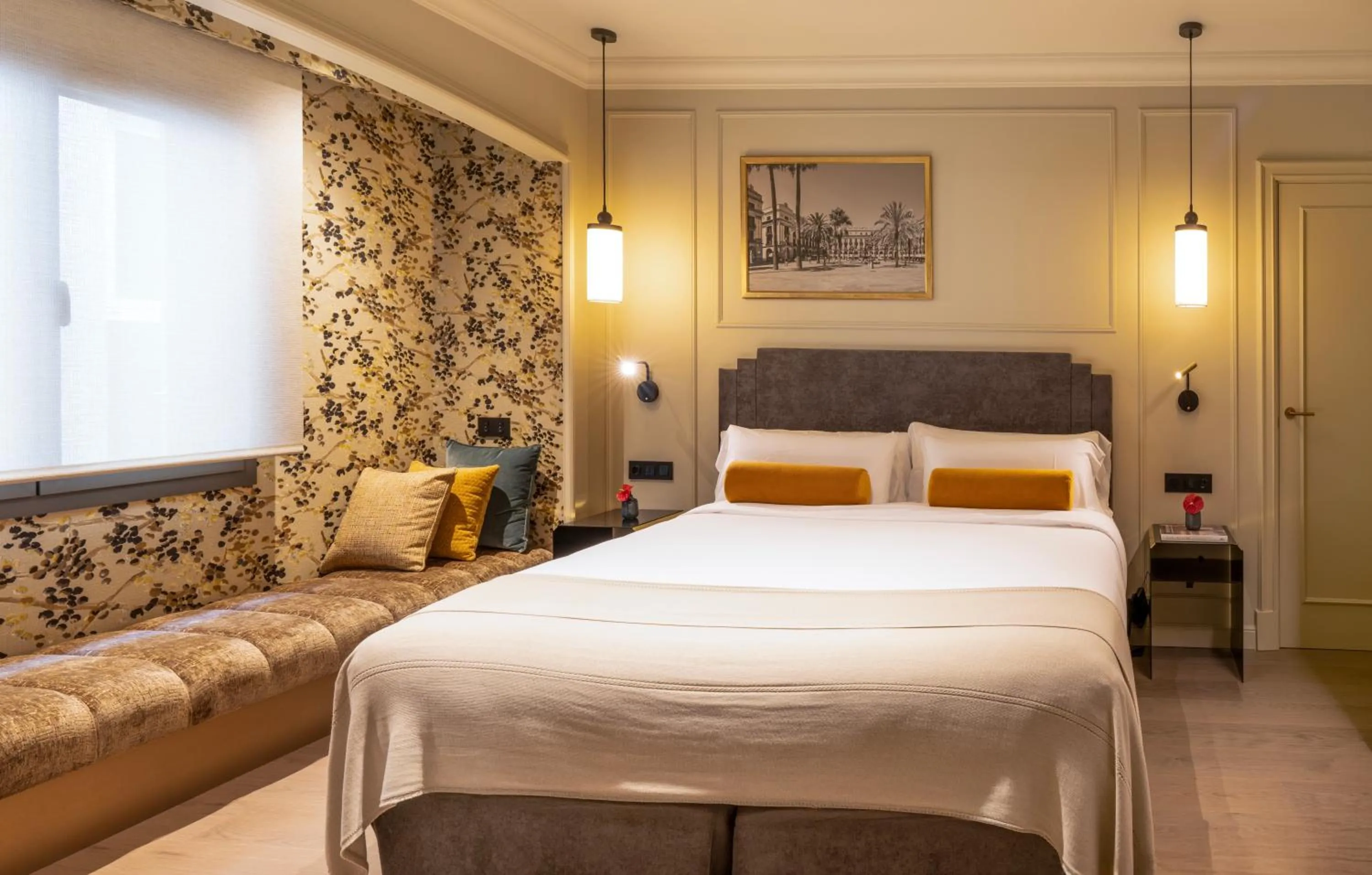 Bed in El Avenida Palace