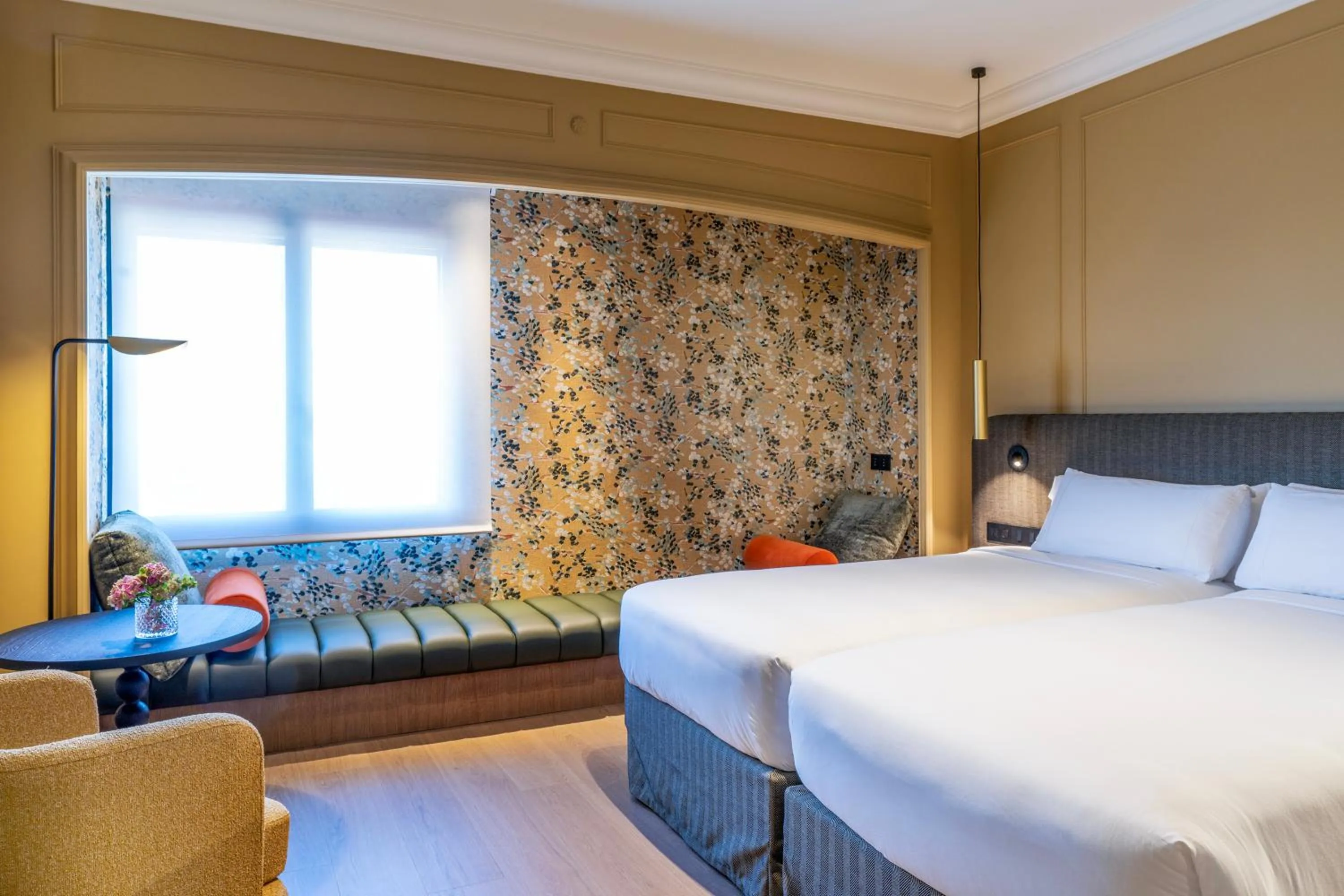 Bed in El Avenida Palace