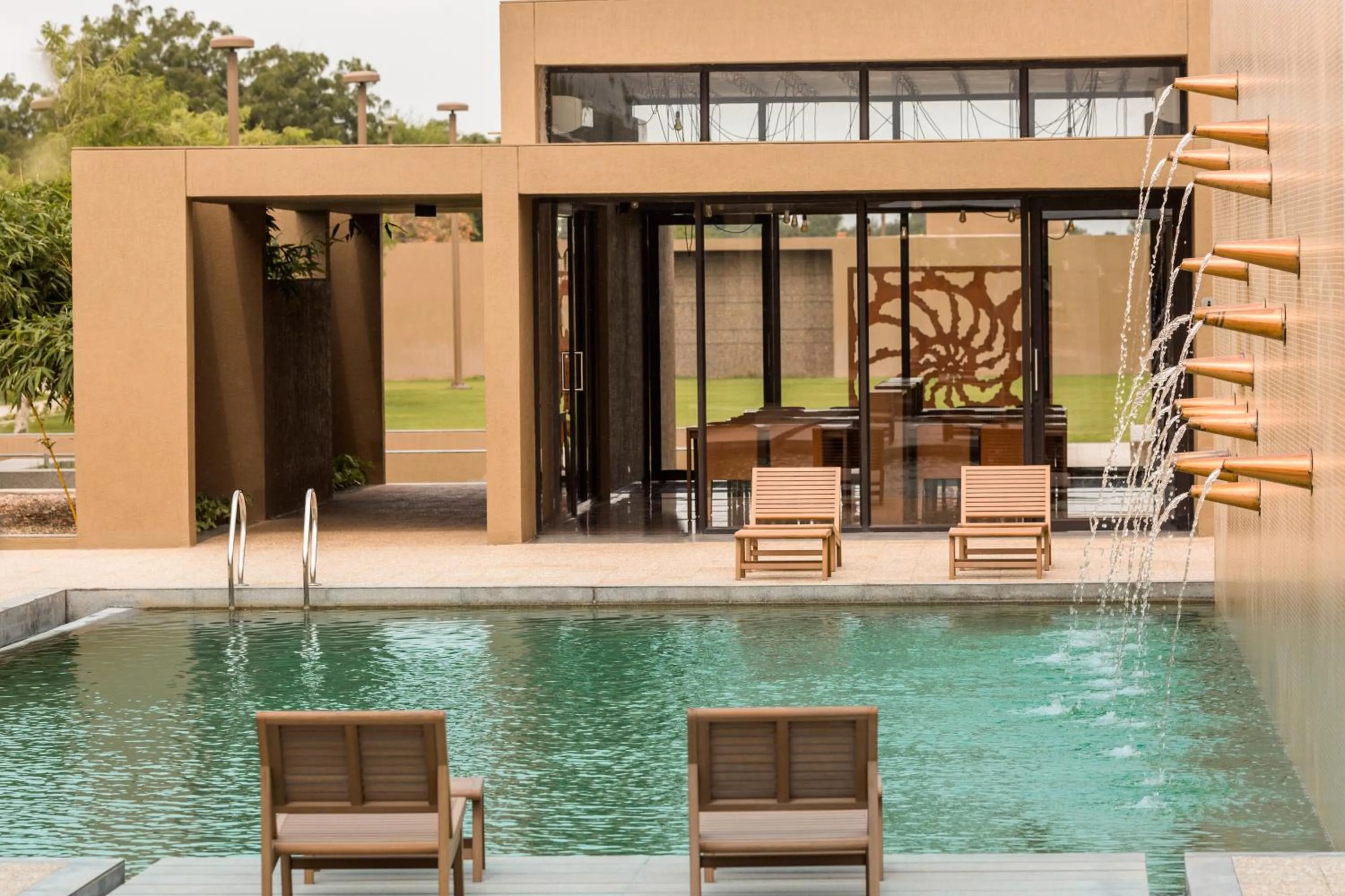 Swimming pool in Life At REPOSE- Lake Villas Resort & Club