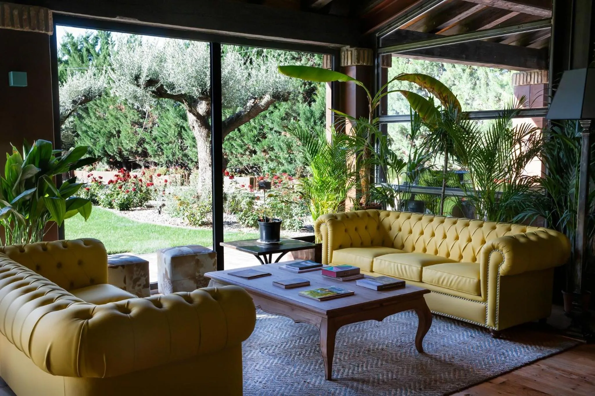 Seating area in Hotel Vinícola Real-200 Monges